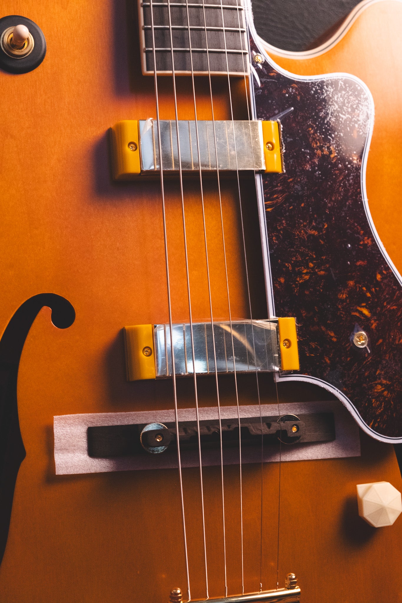 Epiphone 150th Anniversary Zephyr Deluxe Regent, Aged Antique Natural Epiphone NY Mini Humbuckers