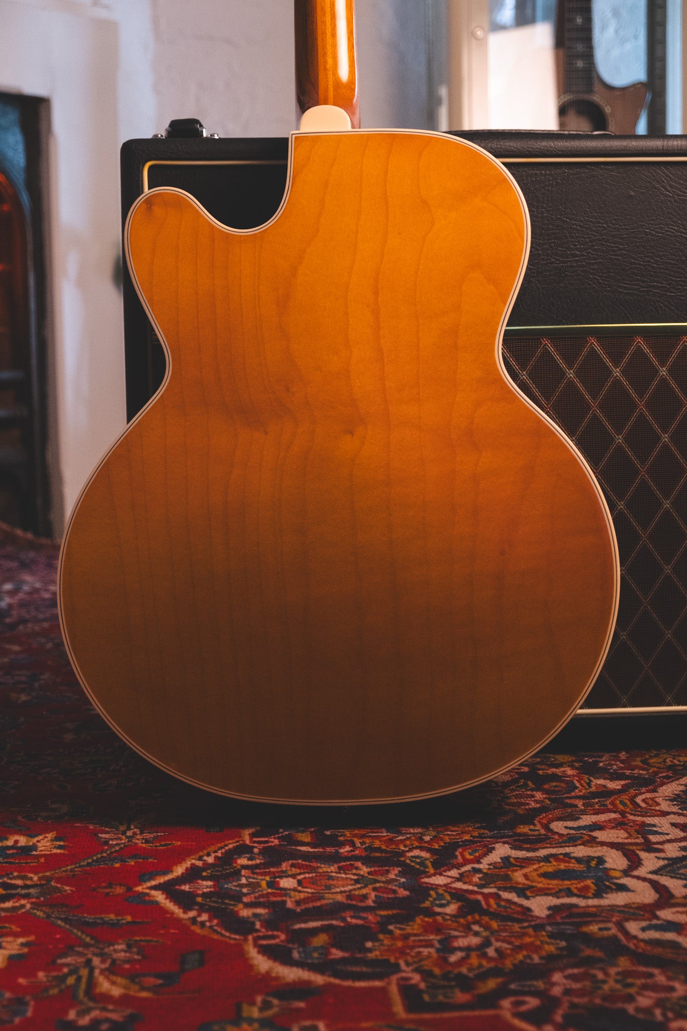 Epiphone 150th Anniversary Zephyr Deluxe Regent, Aged Antique Natural Back of Body