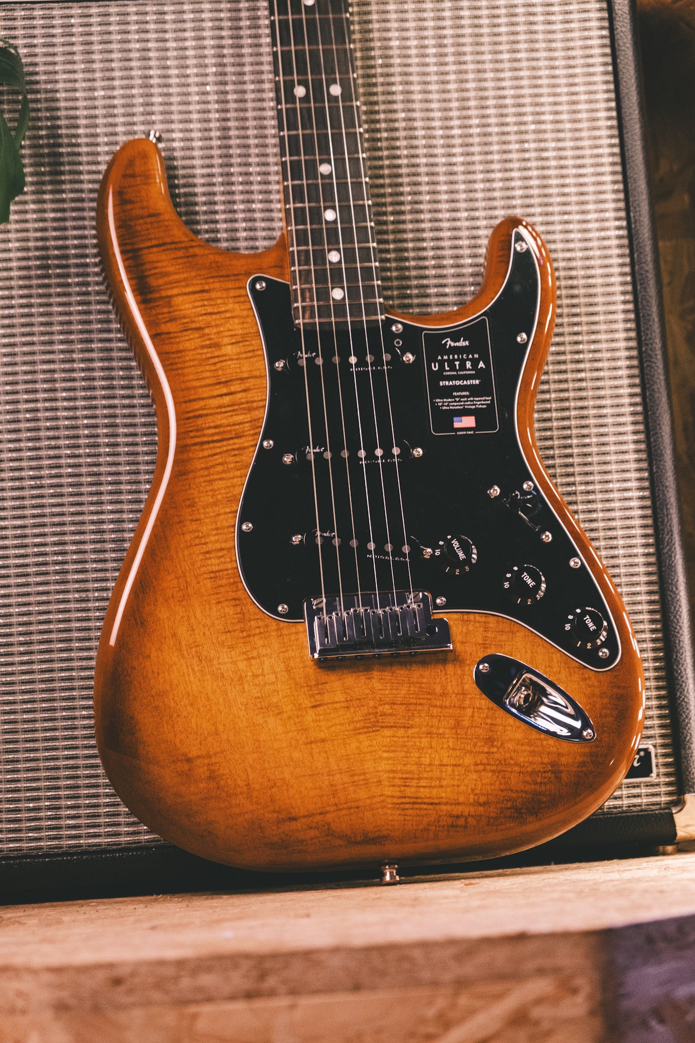 Fender Limited Edition American Ultra Stratocaster, Tiger's Eye, Ebony Fingerboard