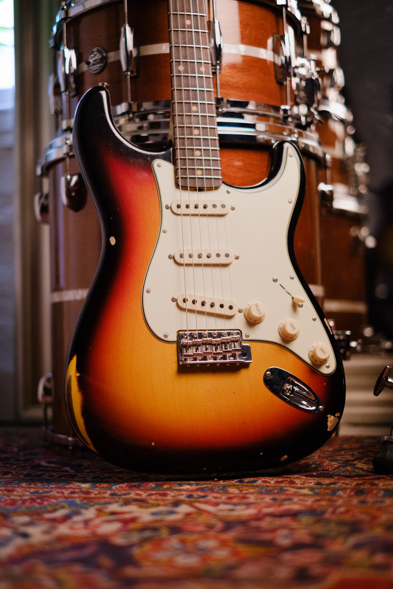 Fender Custom Shop Late '62 Stratocaster, Relic, Closet Classic Hardware, 3 Tone Sunburst