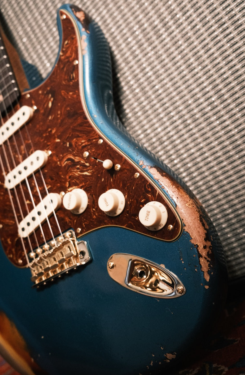 Fender Custom Shop Ltd '62 Stratocaster Gold Hardware Heavy Relic / Closet Classic Ages Ocean Turquoise Over 3-Colour-Sunburst