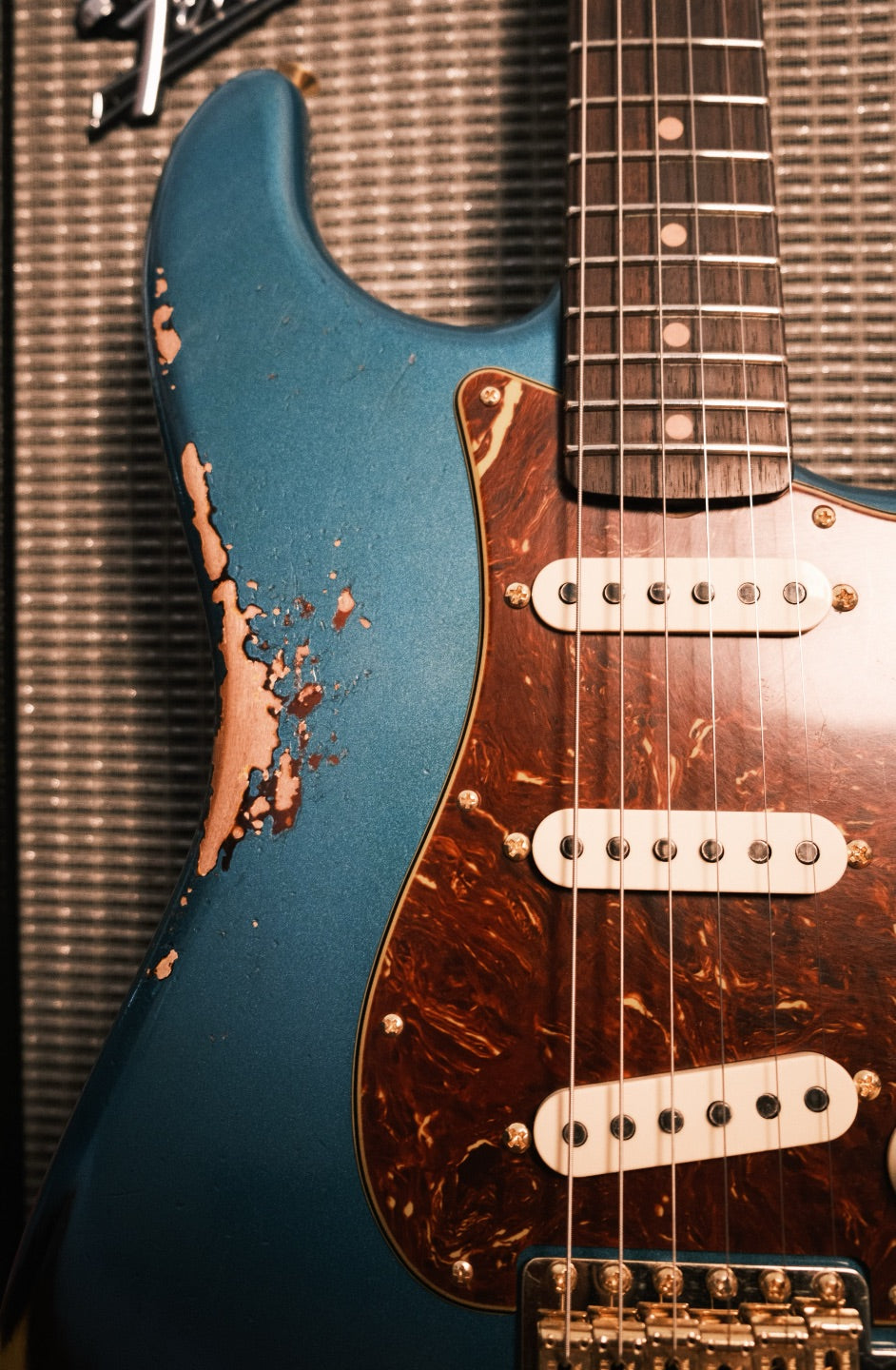 Fender Custom Shop Ltd '62 Stratocaster Gold Hardware Heavy Relic / Closet Classic Ages Ocean Turquoise Over 3-Colour-Sunburst