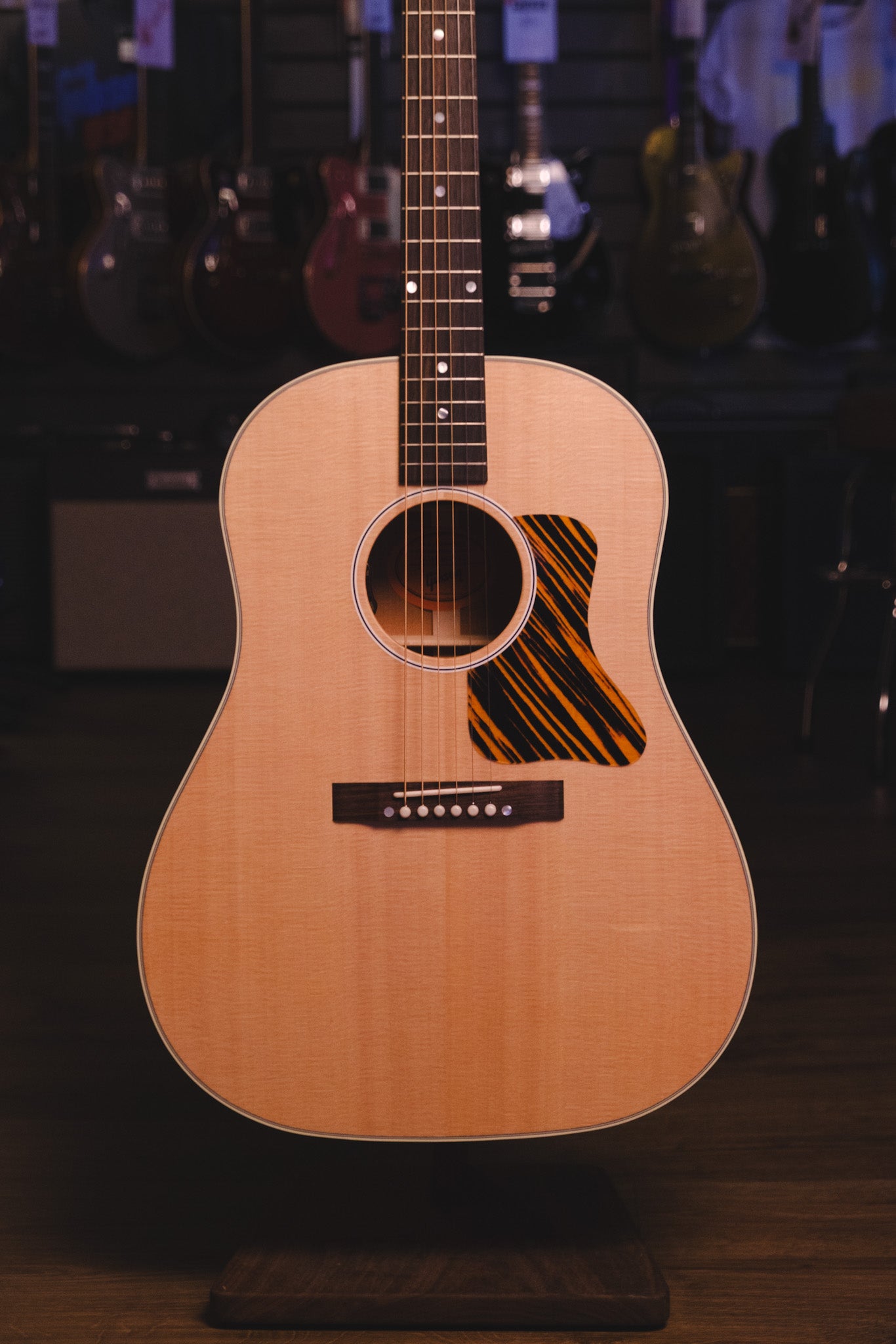 Gibson J-35 Faded 30s Antique Natural