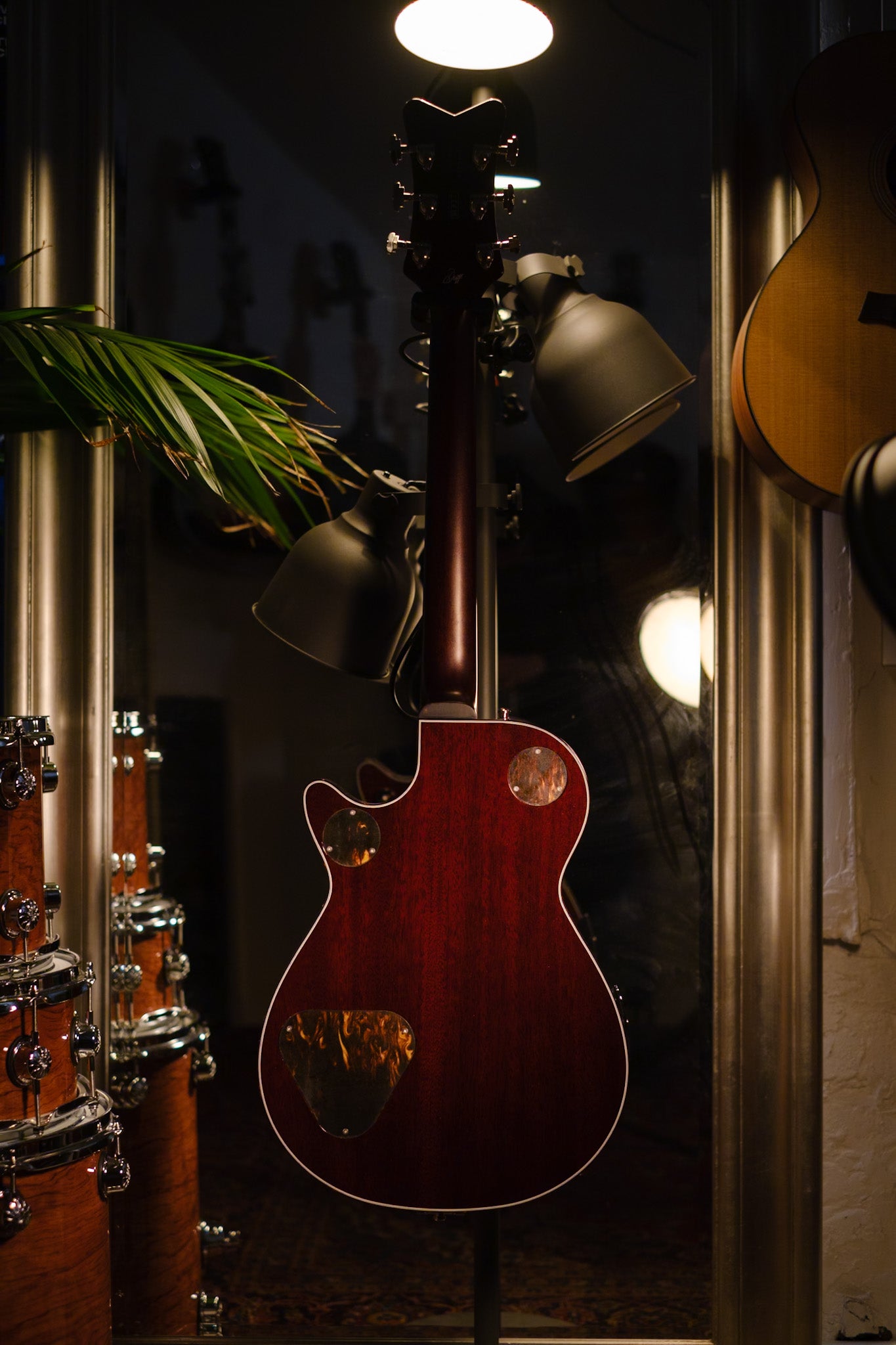 Gretsch G6134TFM-NH Nigel Hendroff Signature Penguin