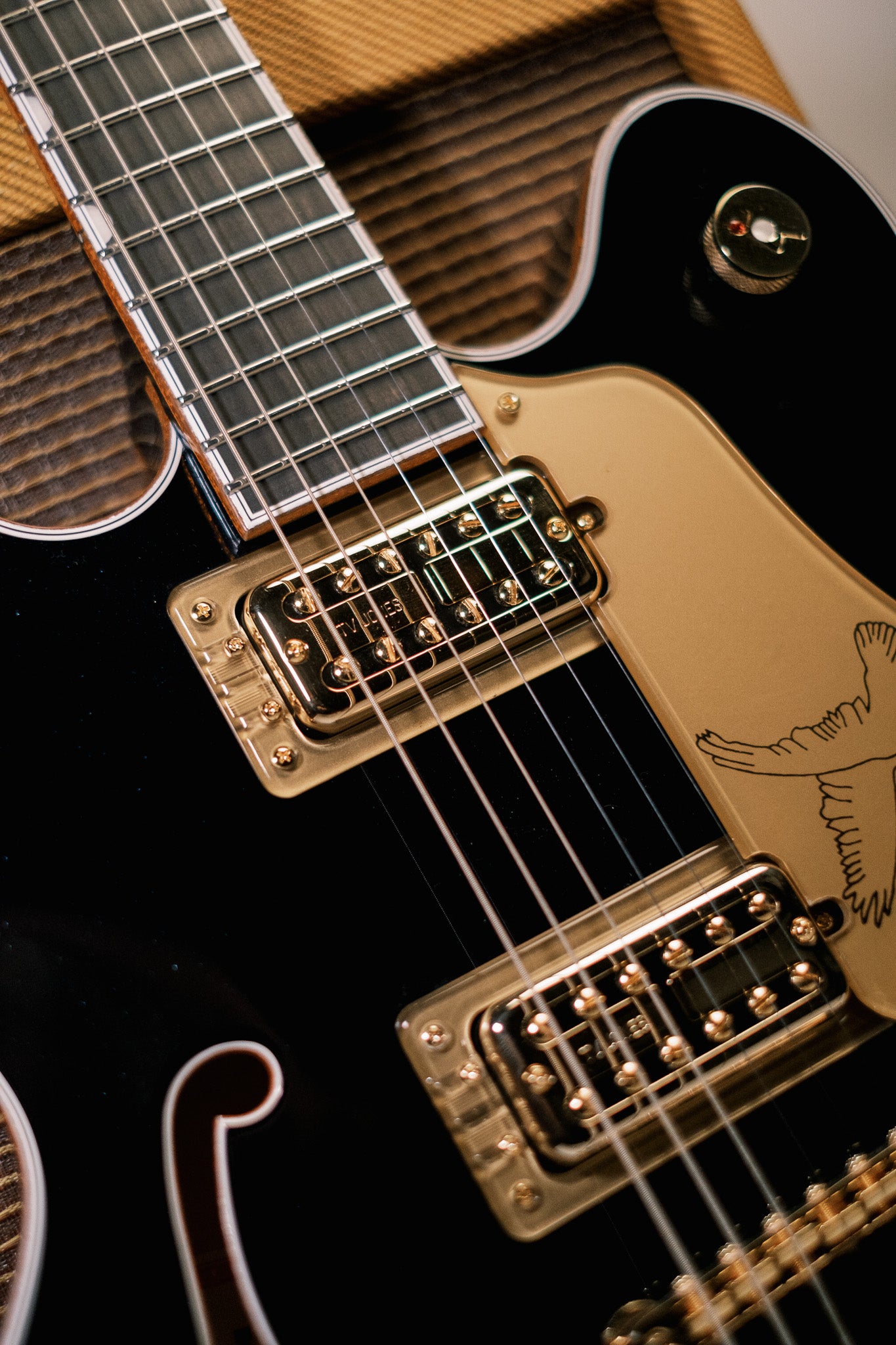 Gretsch Falcon Centre Block Limited Edition Double-Cut w/ Bigsby, Midnight Sapphire