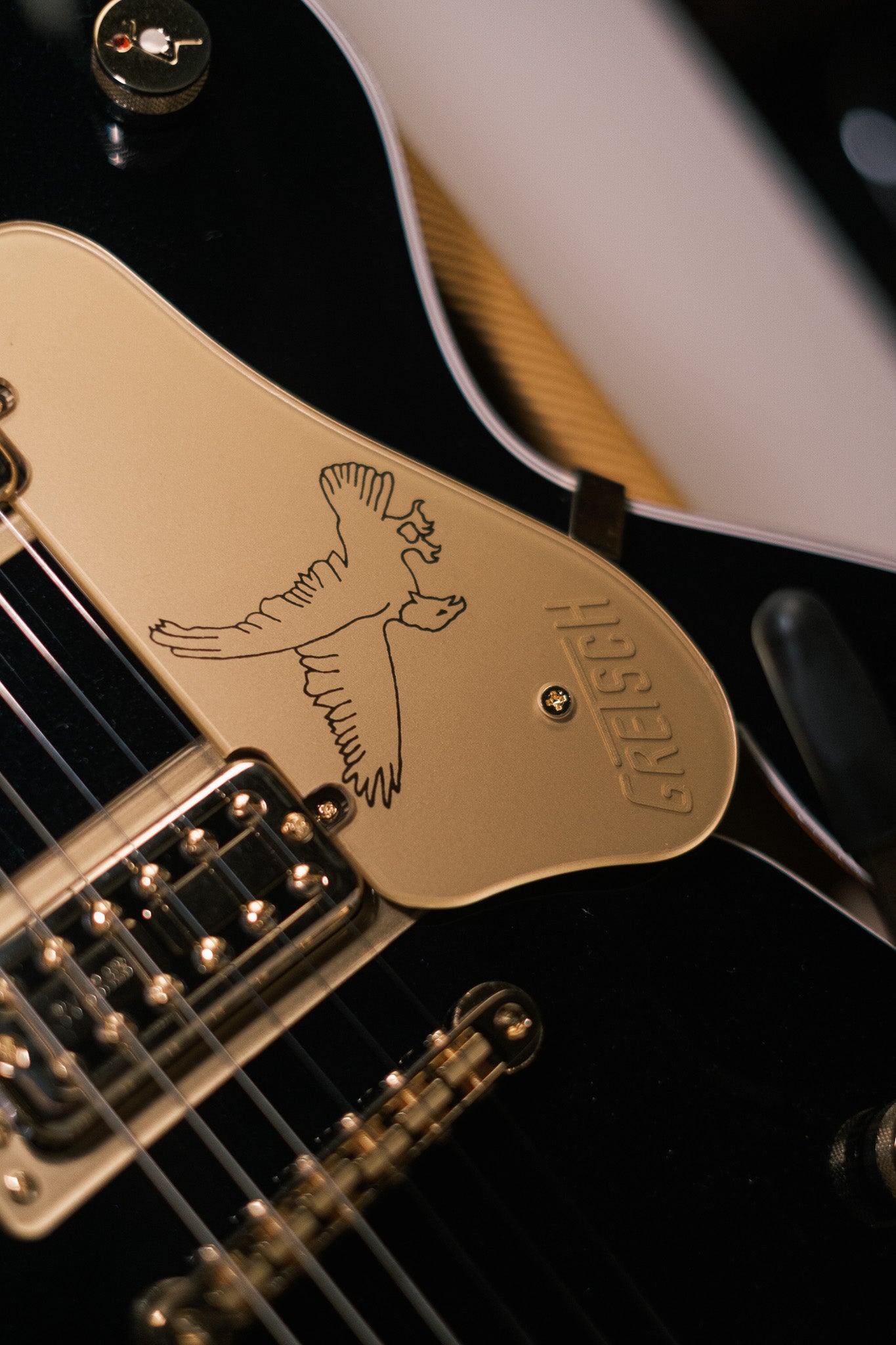 Gretsch Falcon Centre Block Limited Edition Double-Cut w/ Bigsby, Midnight Sapphire