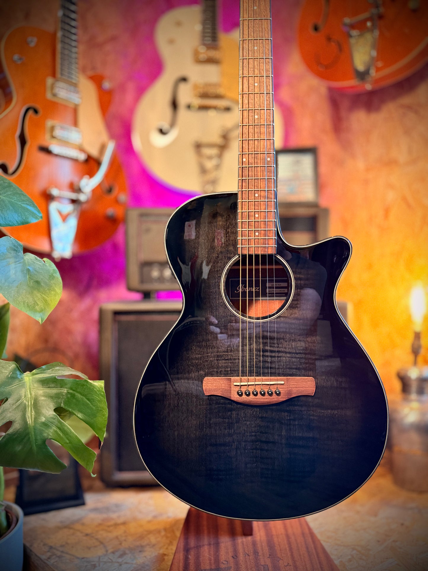 B-STOCK Ibanez AEG70TCH Transparent Charcoal.