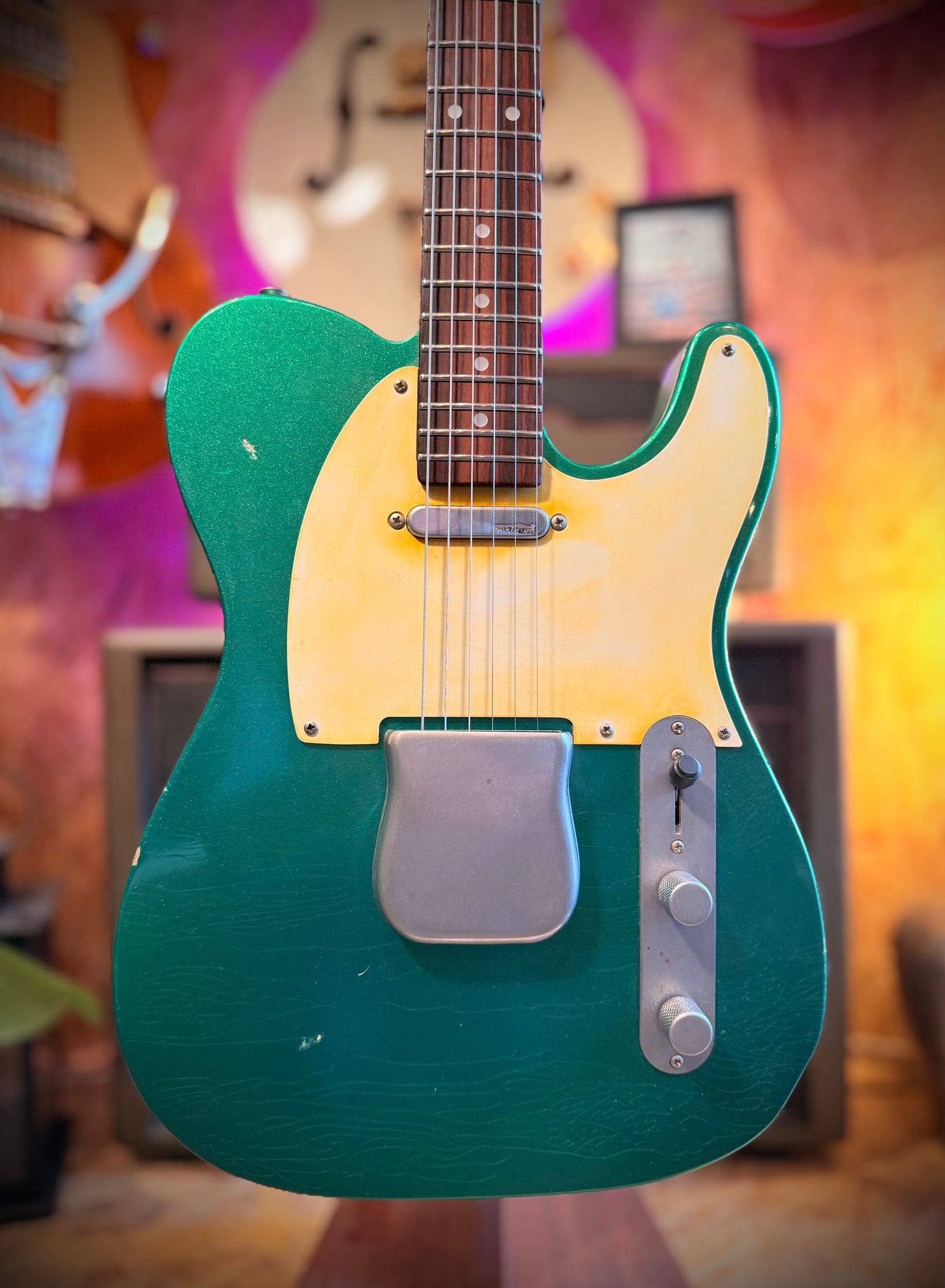 PRE-LOVED Vintage V62 ProShop Unique - Metallic Green
