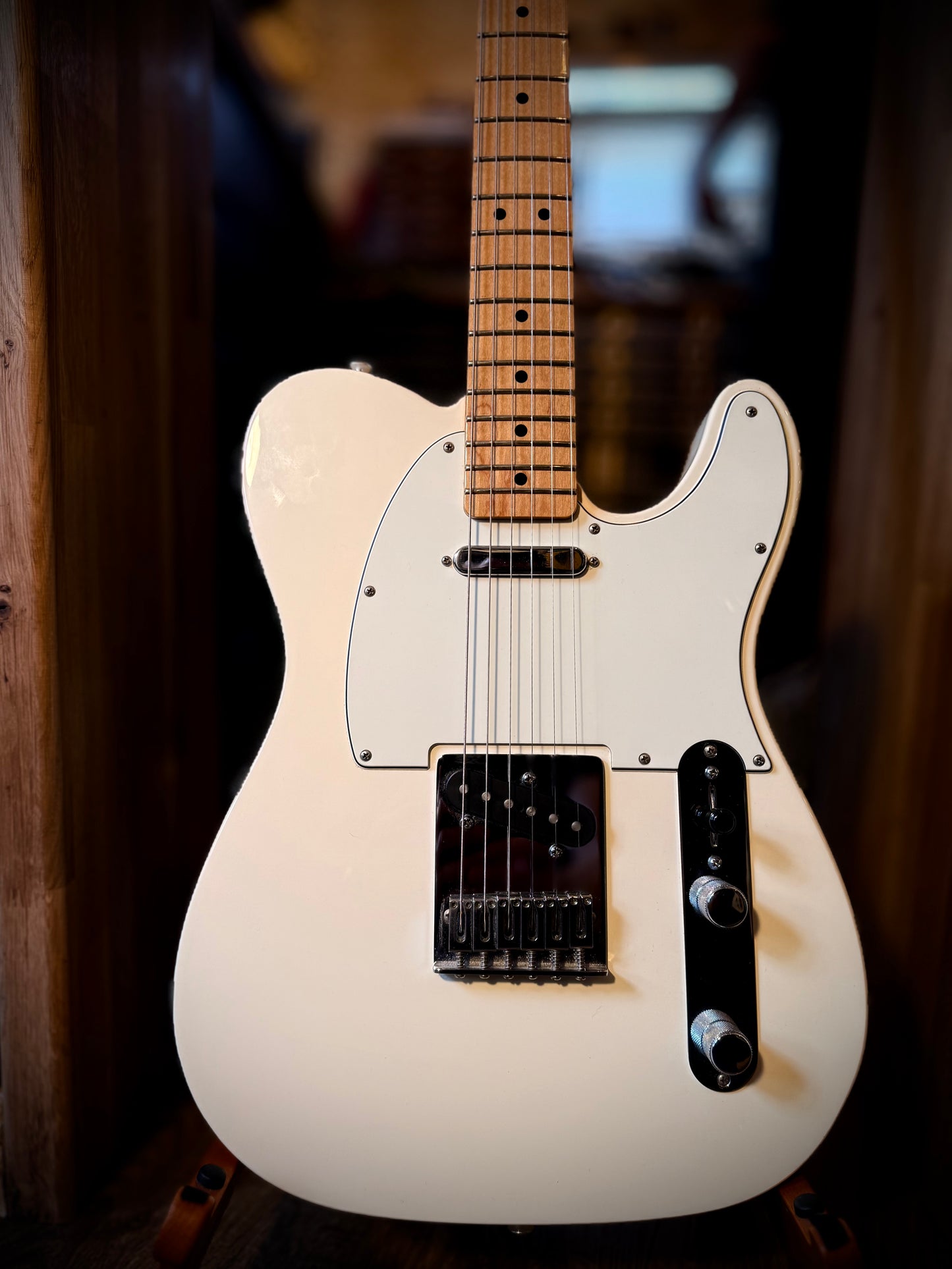 PRE-LOVED Fender Mexican Standard Telecaster, Artic White.