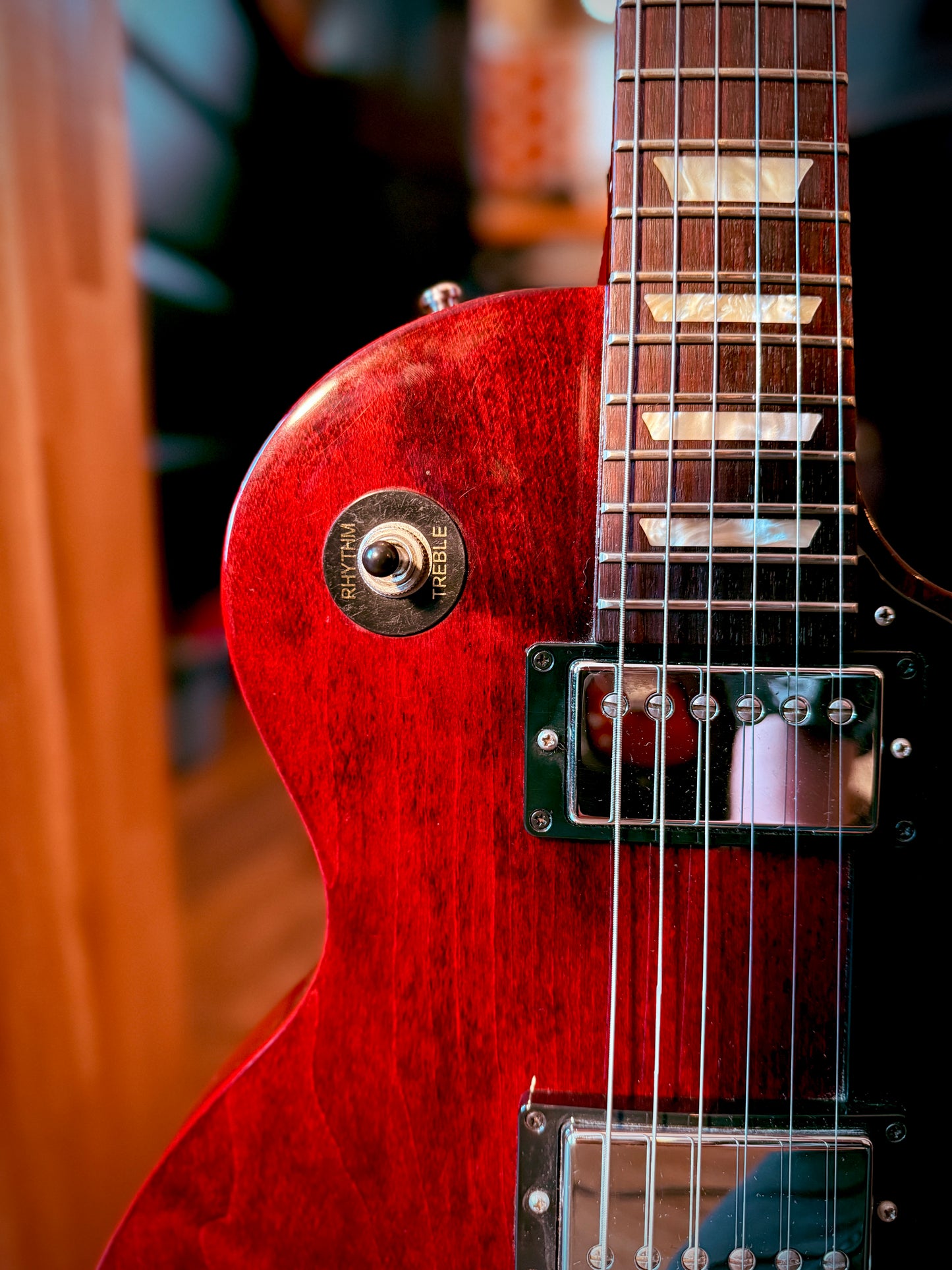 PRE-LOVED Gibson Les Paul Studio Wine Red.