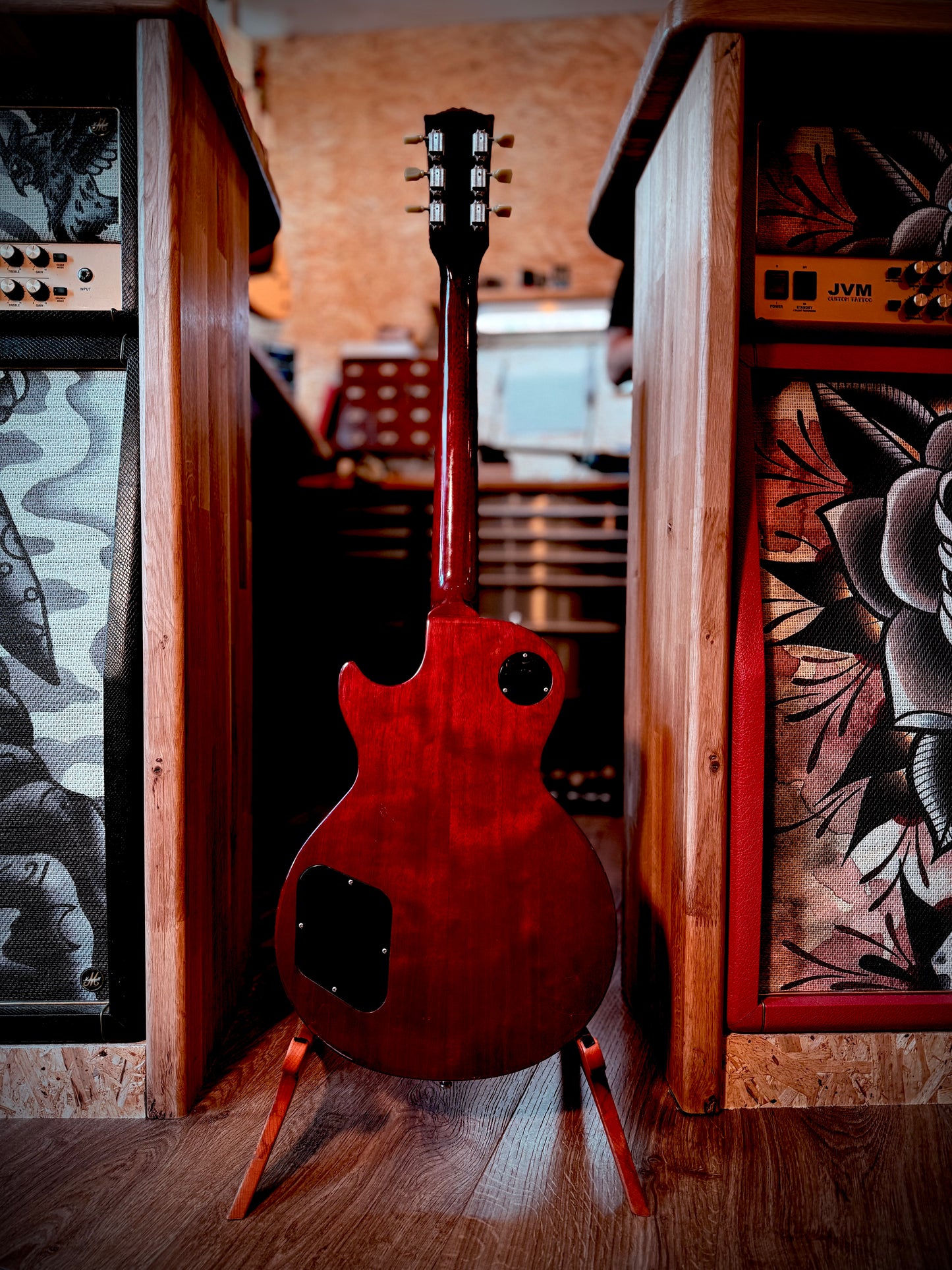 PRE-LOVED Gibson Les Paul Studio Wine Red.