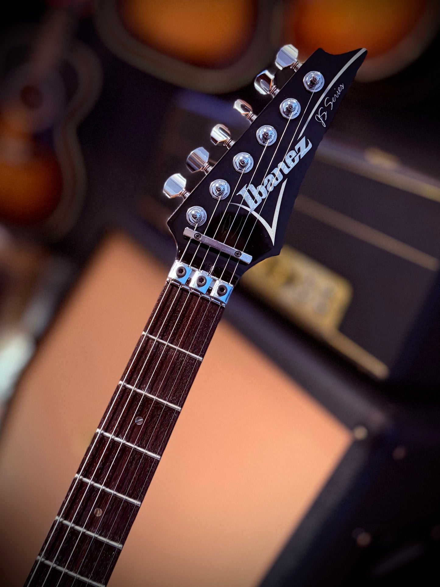 PRE-LOVED Ibanez JS2400 Joe Satriani Signature, White.
