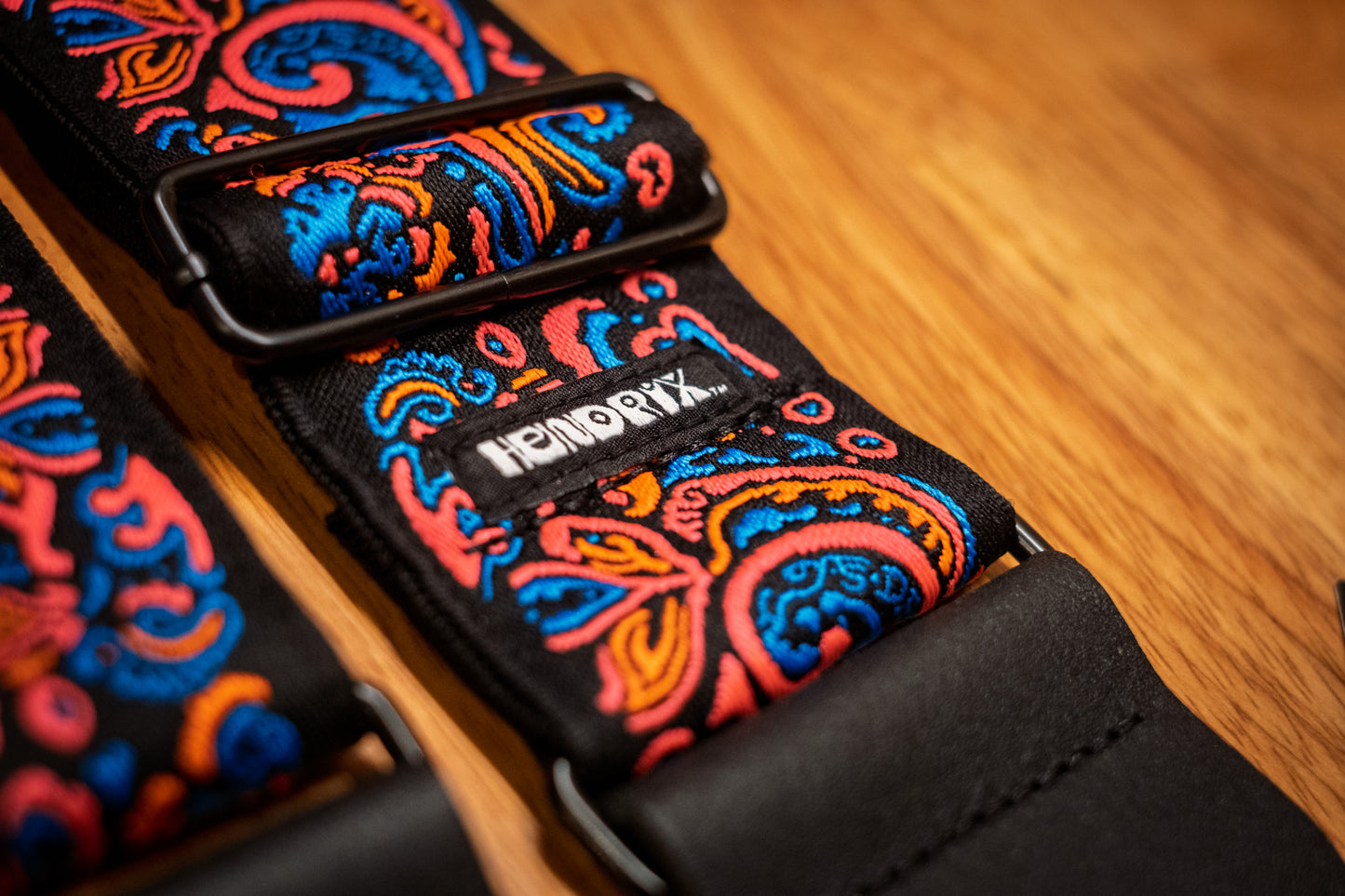 Dunlop Jimi Hendrix Guitar Strap, Blacklight Love Drops Pink JH28