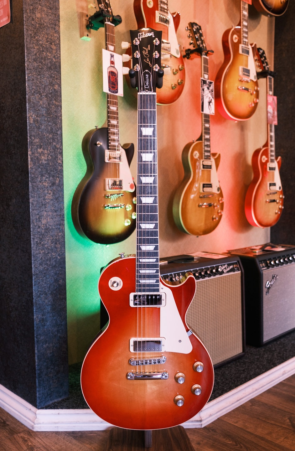 Gibson Les Paul '70s Deluxe Cherry Sunburst