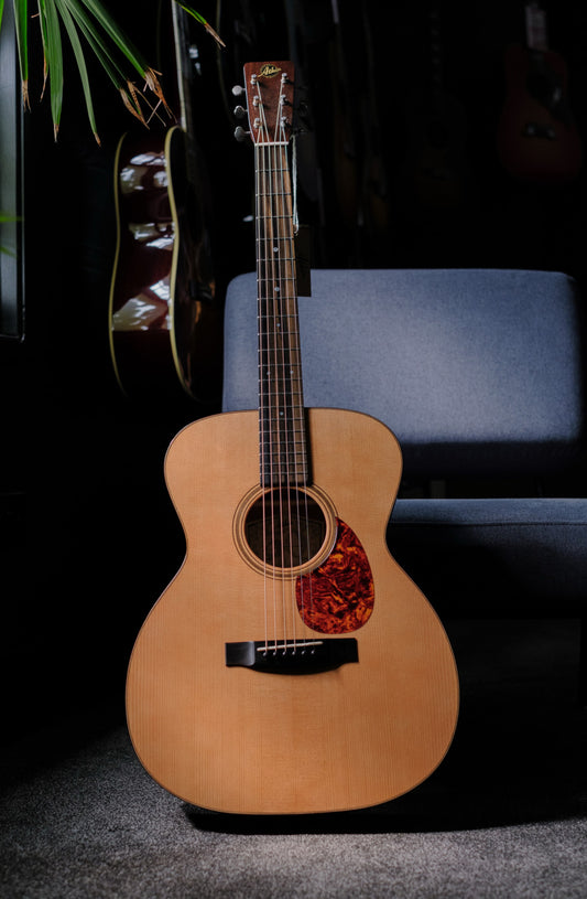 Atkin Essential OM Natural Finish #4430