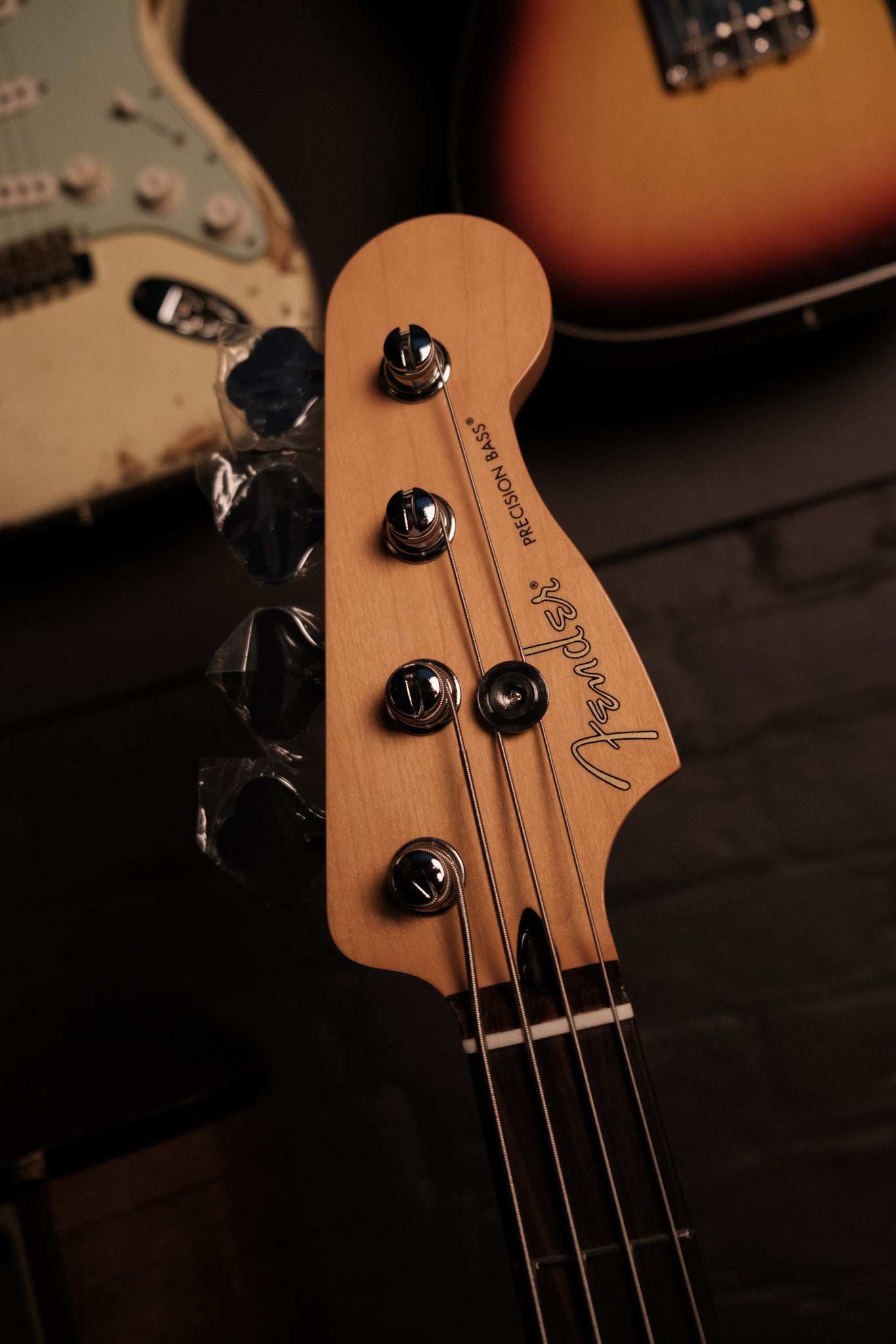 Fender 75th Anniversary Player II Precision Bass, Diamond Dust Sparkle