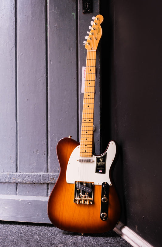 Fender 75th Anniversary Commemorative Telecaster®, Maple Fingerboard, 2-Color Bourbon Burst
