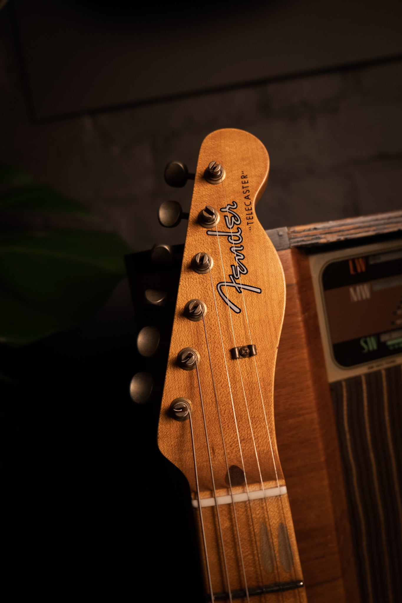 Fender Custom Shop '57 Telecaster Journeyman Relic, Wide Fade Two-Tone Sunburst