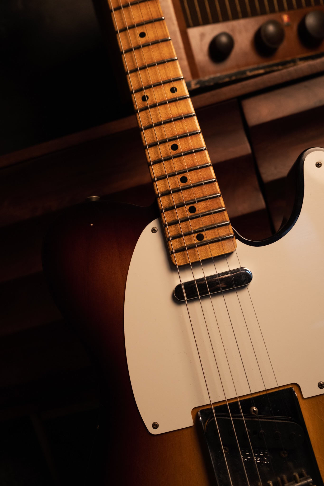 Fender Custom Shop '57 Telecaster Journeyman Relic, Wide Fade Two-Tone Sunburst