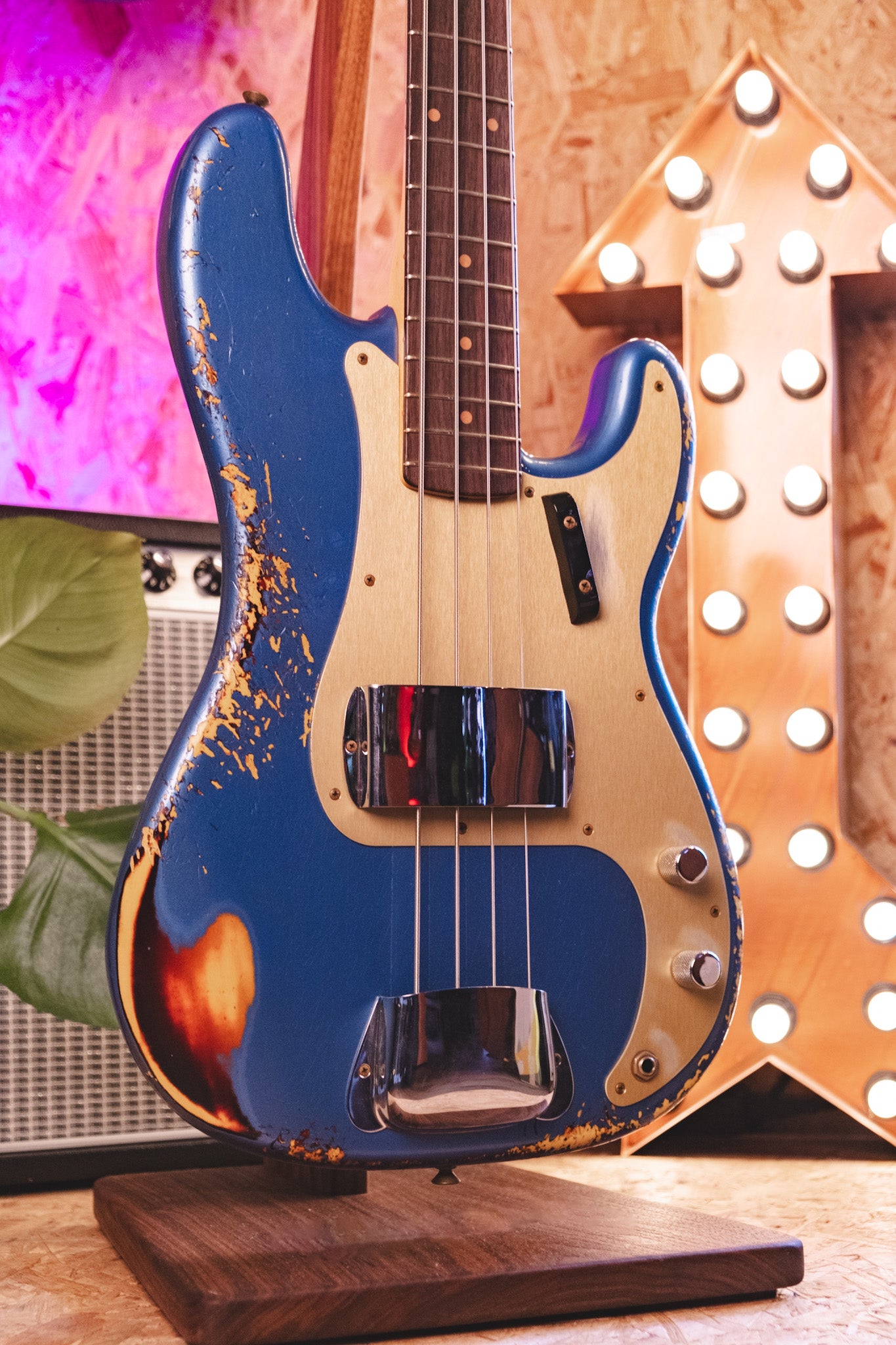 Fender Custom Shop '59 Precision Bass Heavy Relic Aged Lake Placid Blue over 3-Colour Sunburst