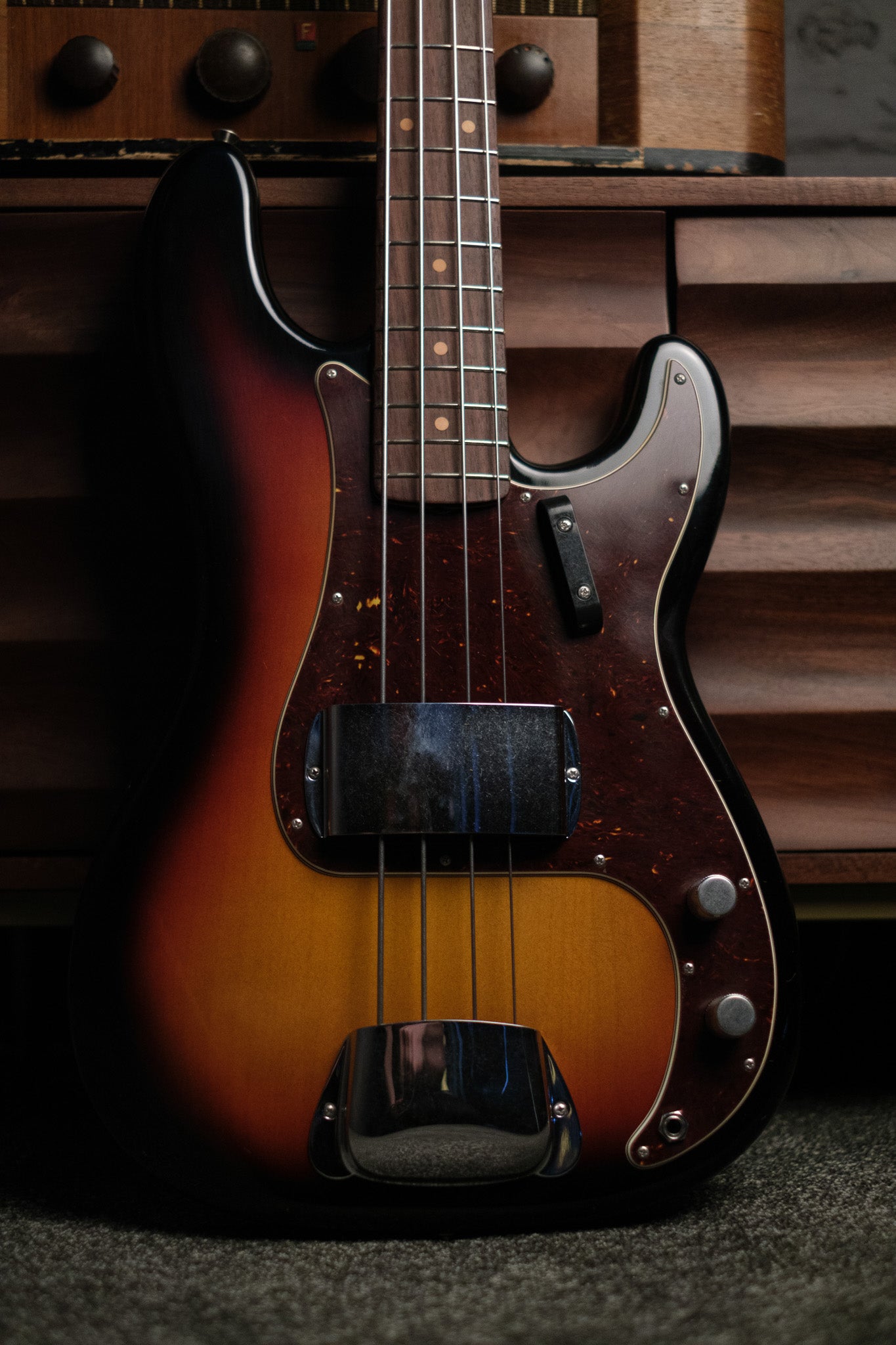 Fender James Jamerson 1962 Precision Bass, 3 Tone Sunburst