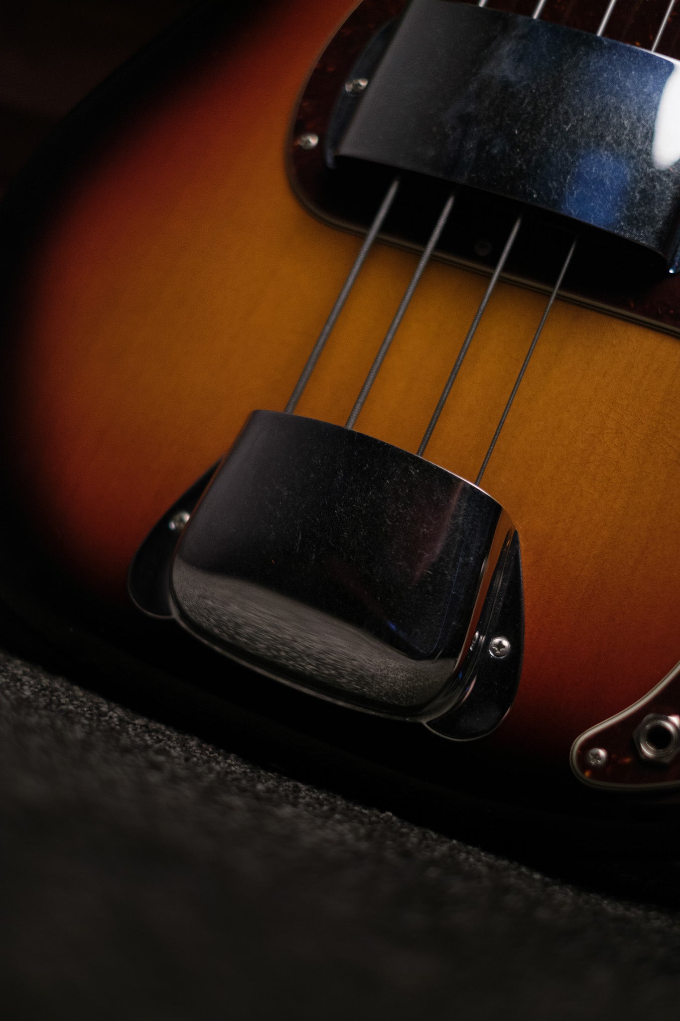 Fender James Jamerson 1962 Precision Bass, 3 Tone Sunburst
