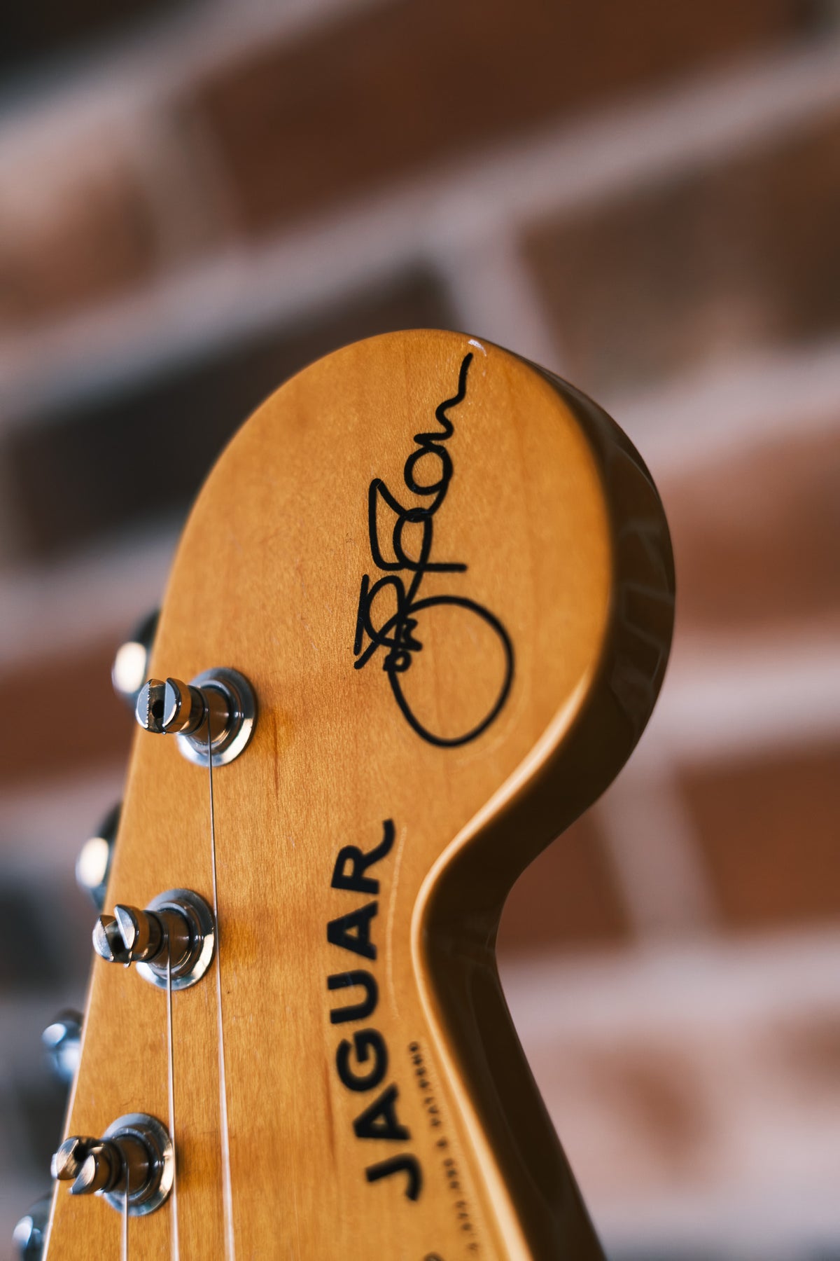 Fender Limited Edition Johnny Marr Signature Special Jaguar, Black