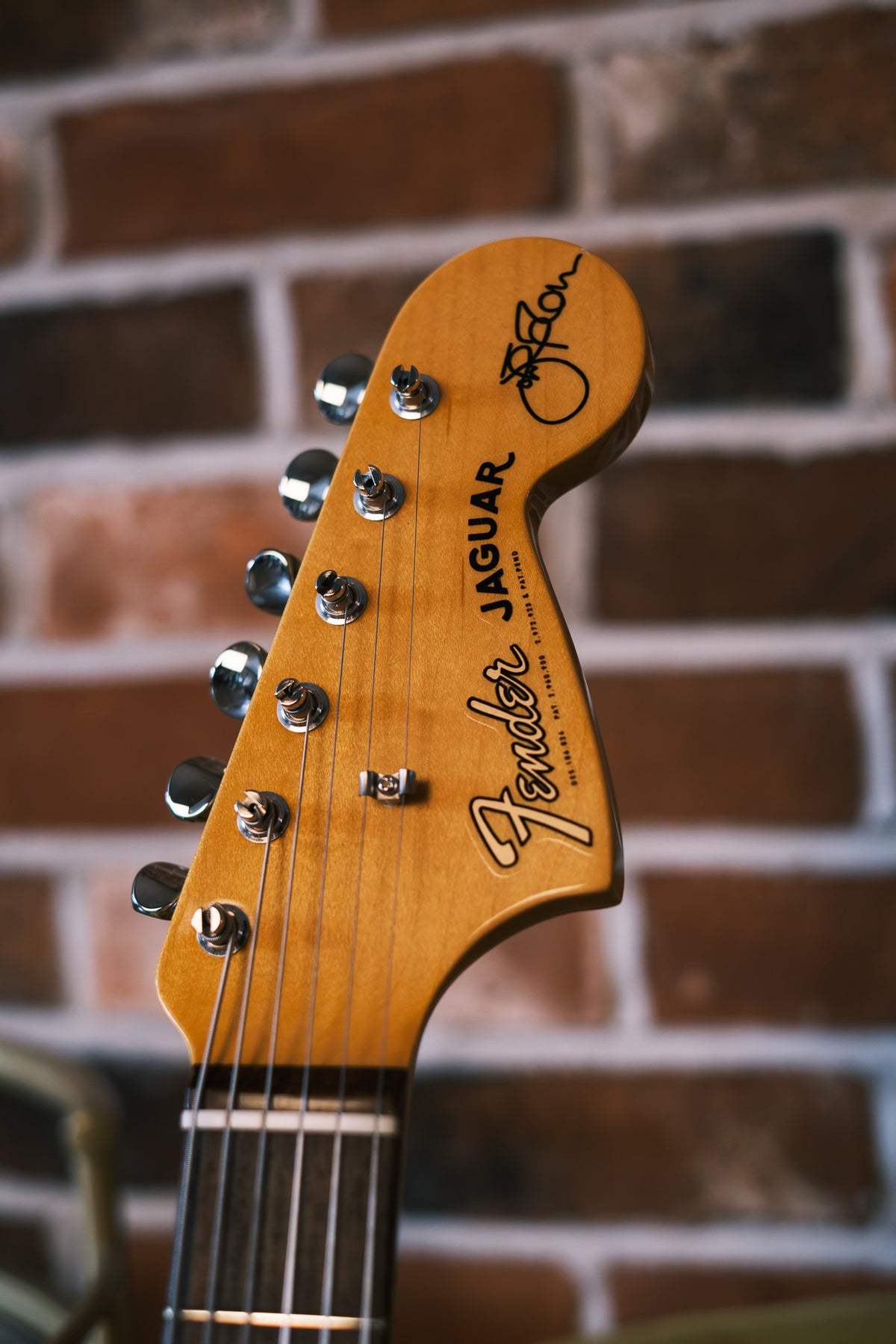 Fender Limited Edition Johnny Marr Signature Special Jaguar, Black