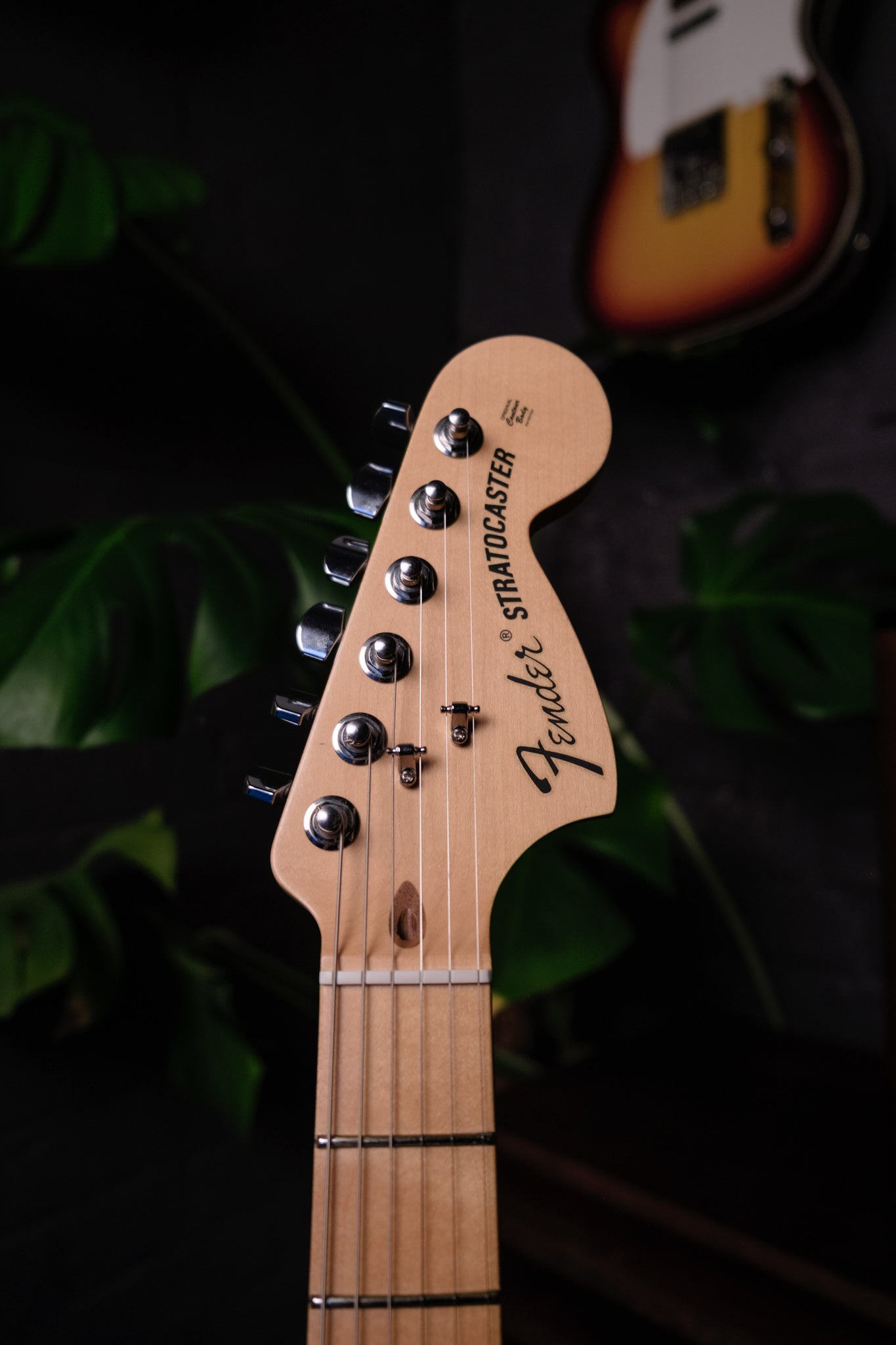 PRE LOVED Fender Limited Edition 10 for '15 Stratocaster, 3 Colour Sunburst