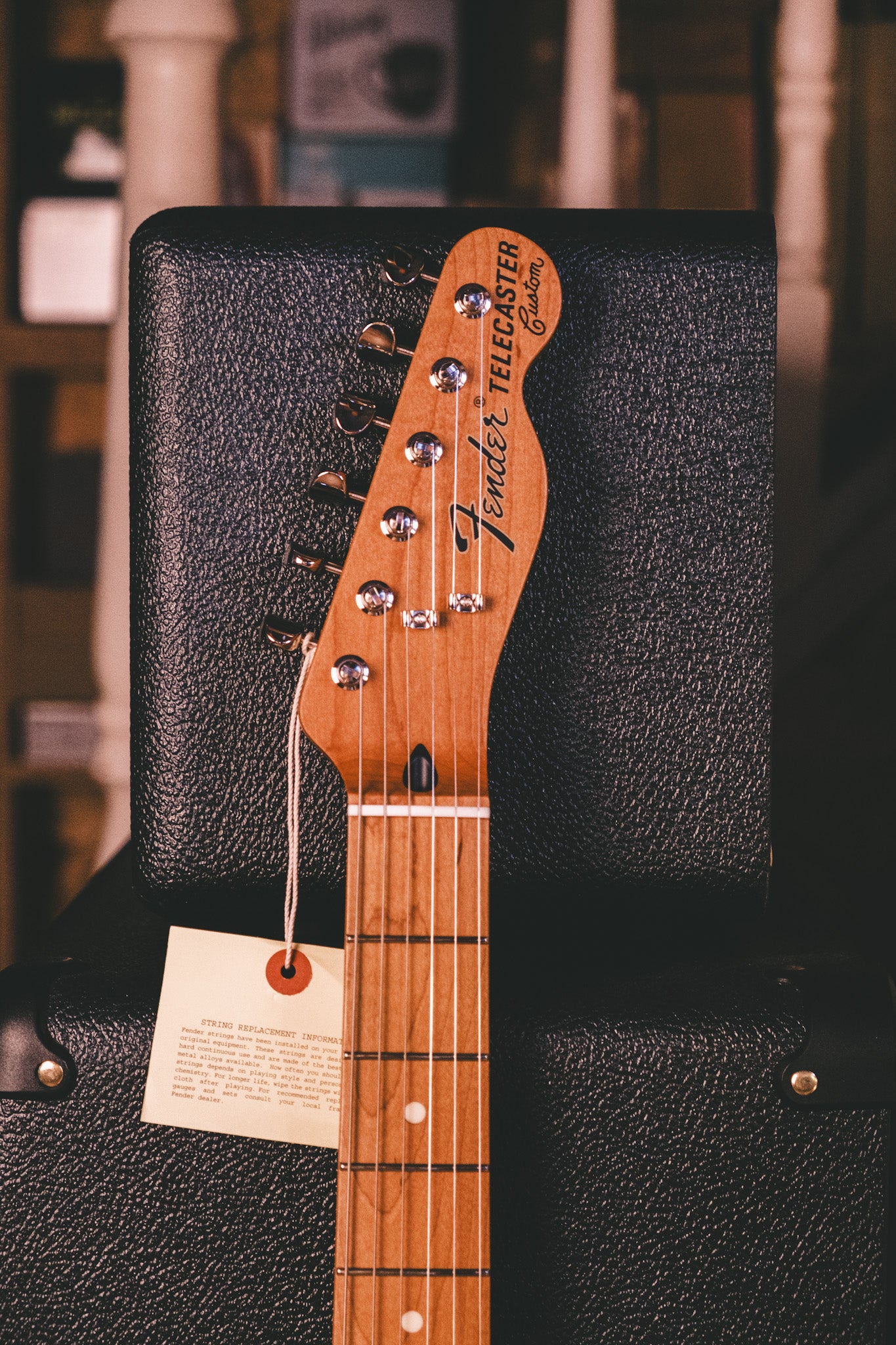 スクワイヤー　テレキャスター　エレキギター　ハードケース付 スクワイヤーテレキャスターデラックスハードケース付き