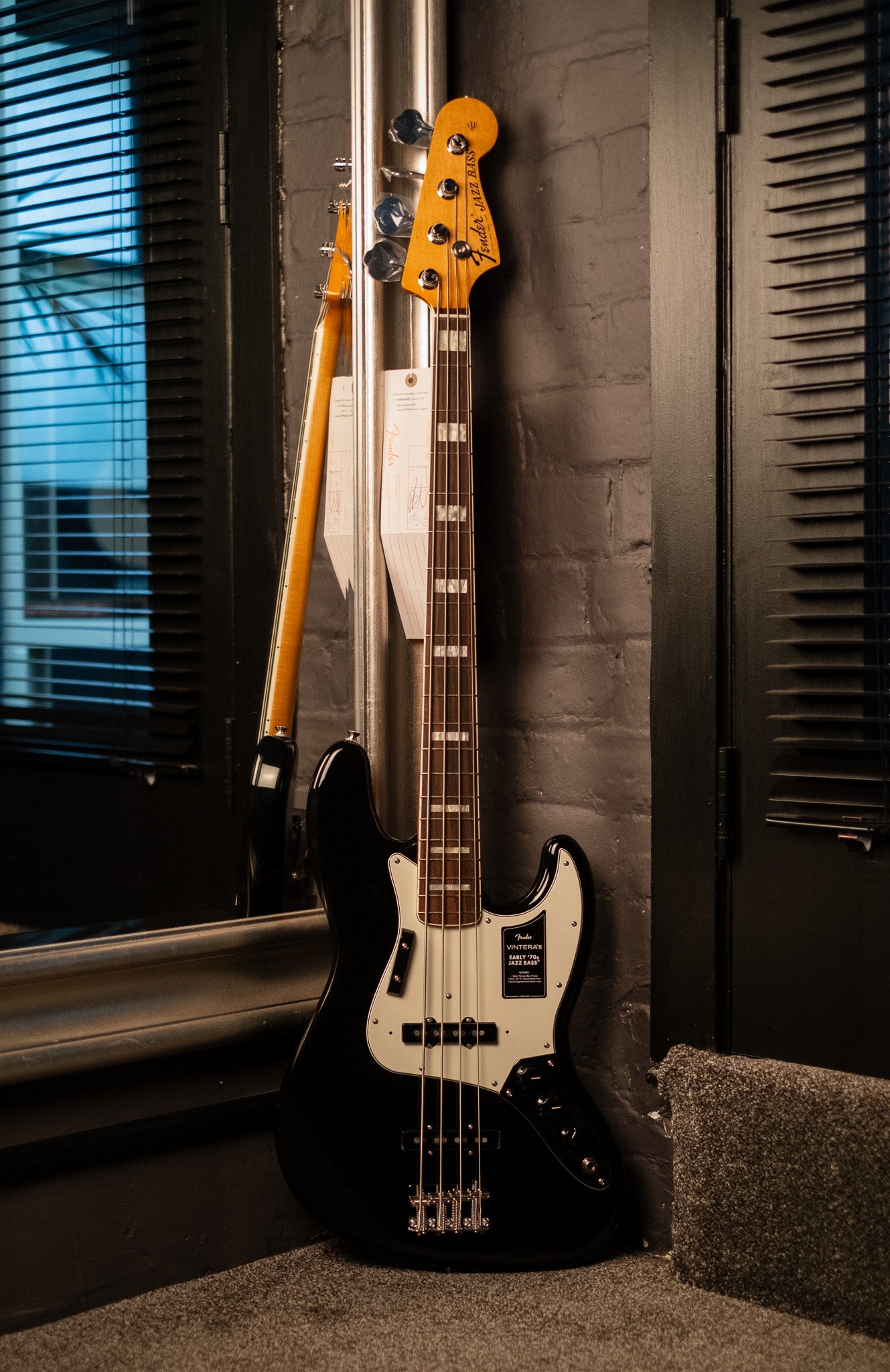 Fender Vintera III Early 70'S Jazz Bass, Black