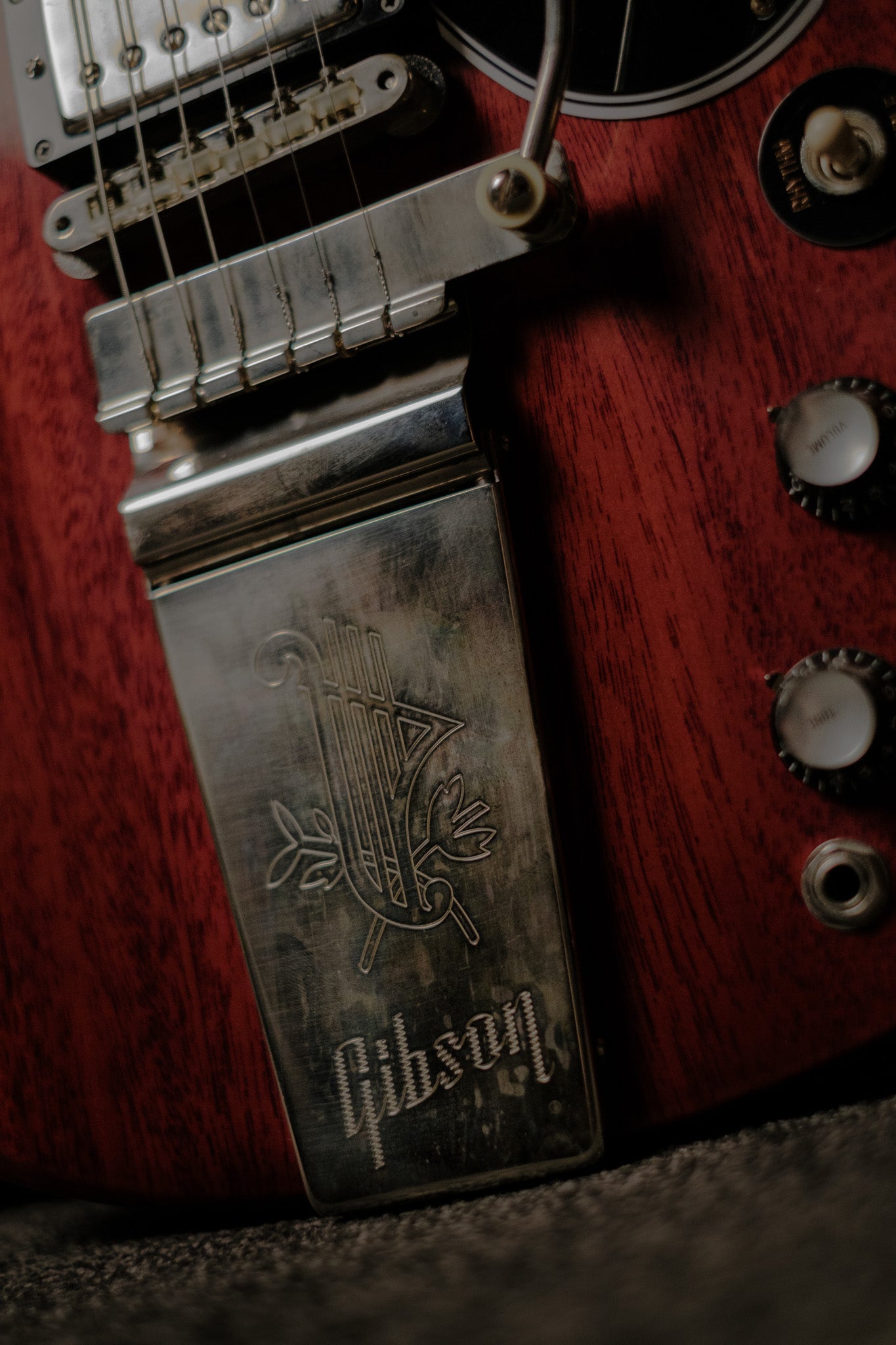 Maestro by Gibson SG（セット） Gibson SG Standard '61 Maestro Vibrola in Vintage Cherry