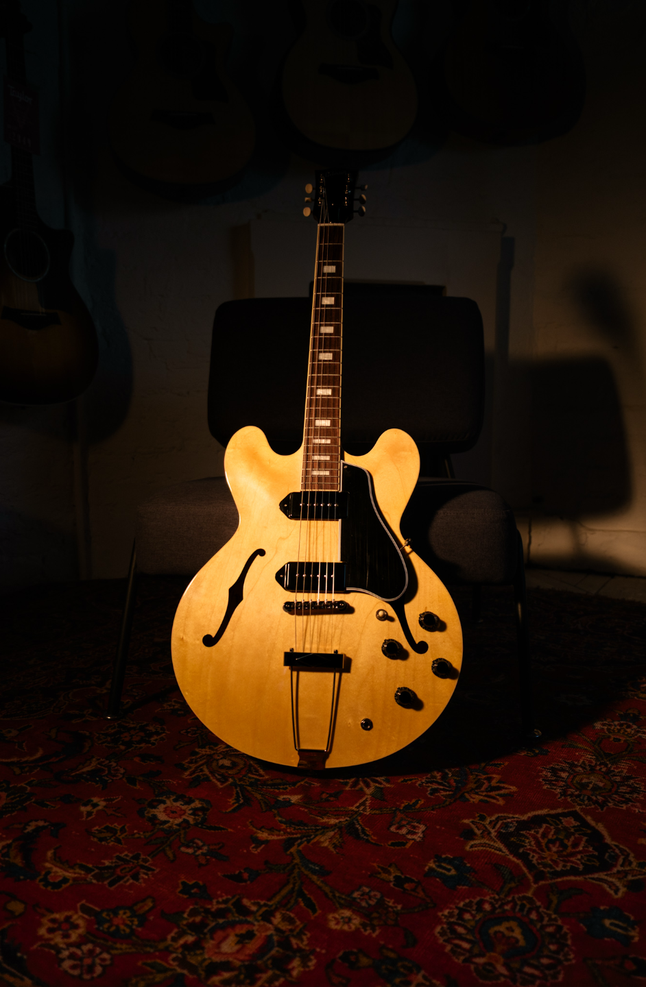 Gibson ES-330, Antique Natural