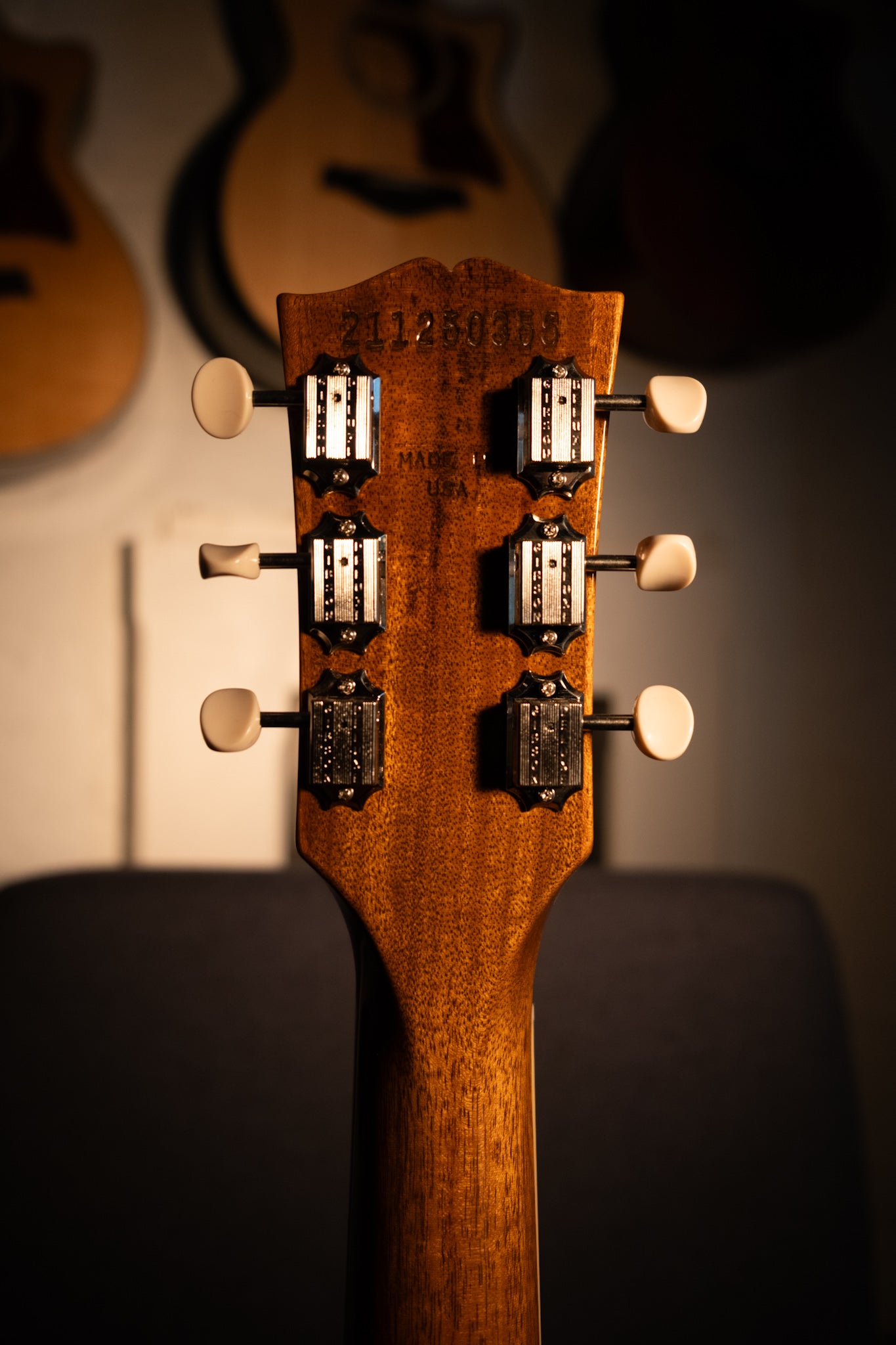 Gibson ES-330, Antique Natural