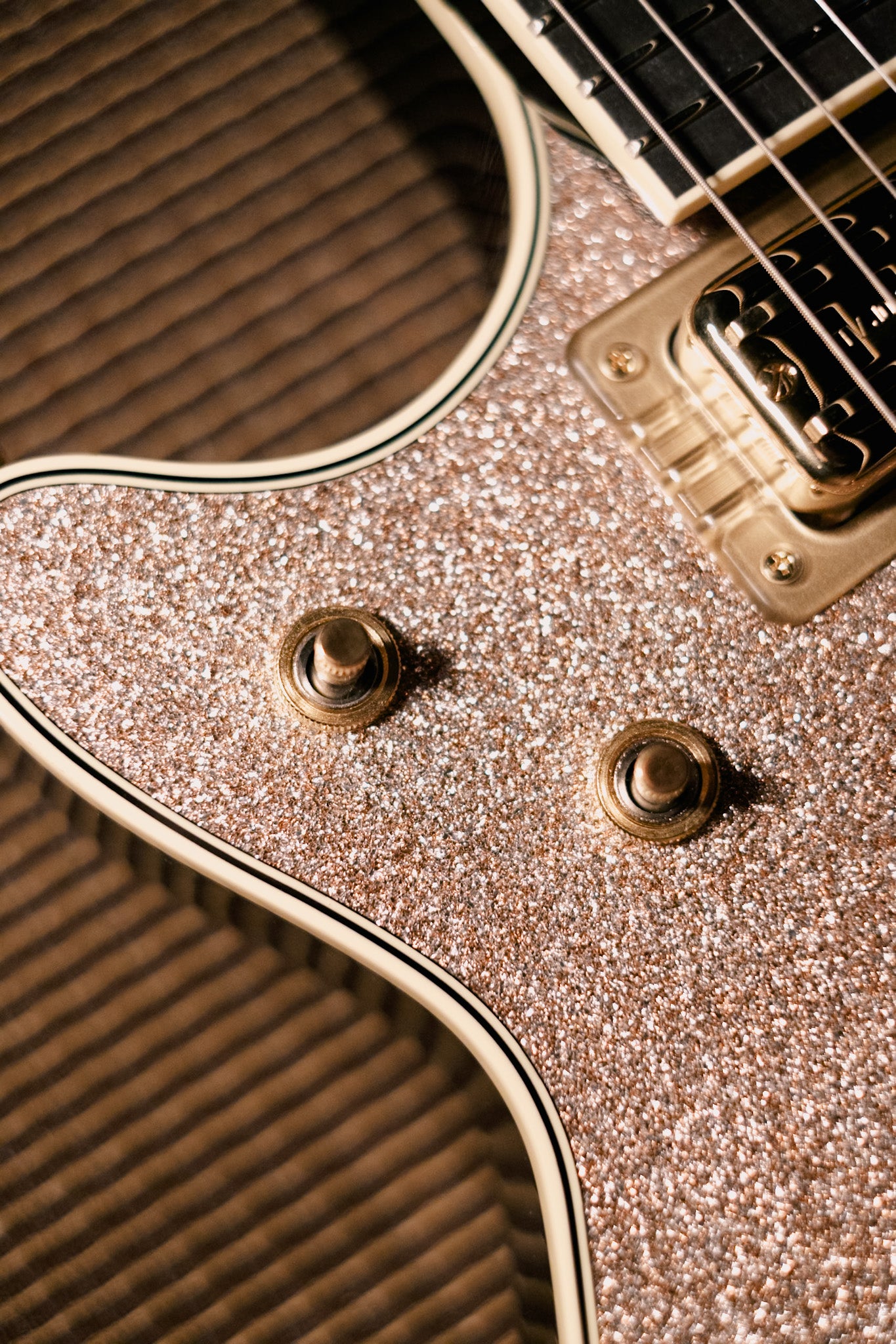 Gretsch G6129T-68-LTD Champagne Sparkle Jet Limited Edition