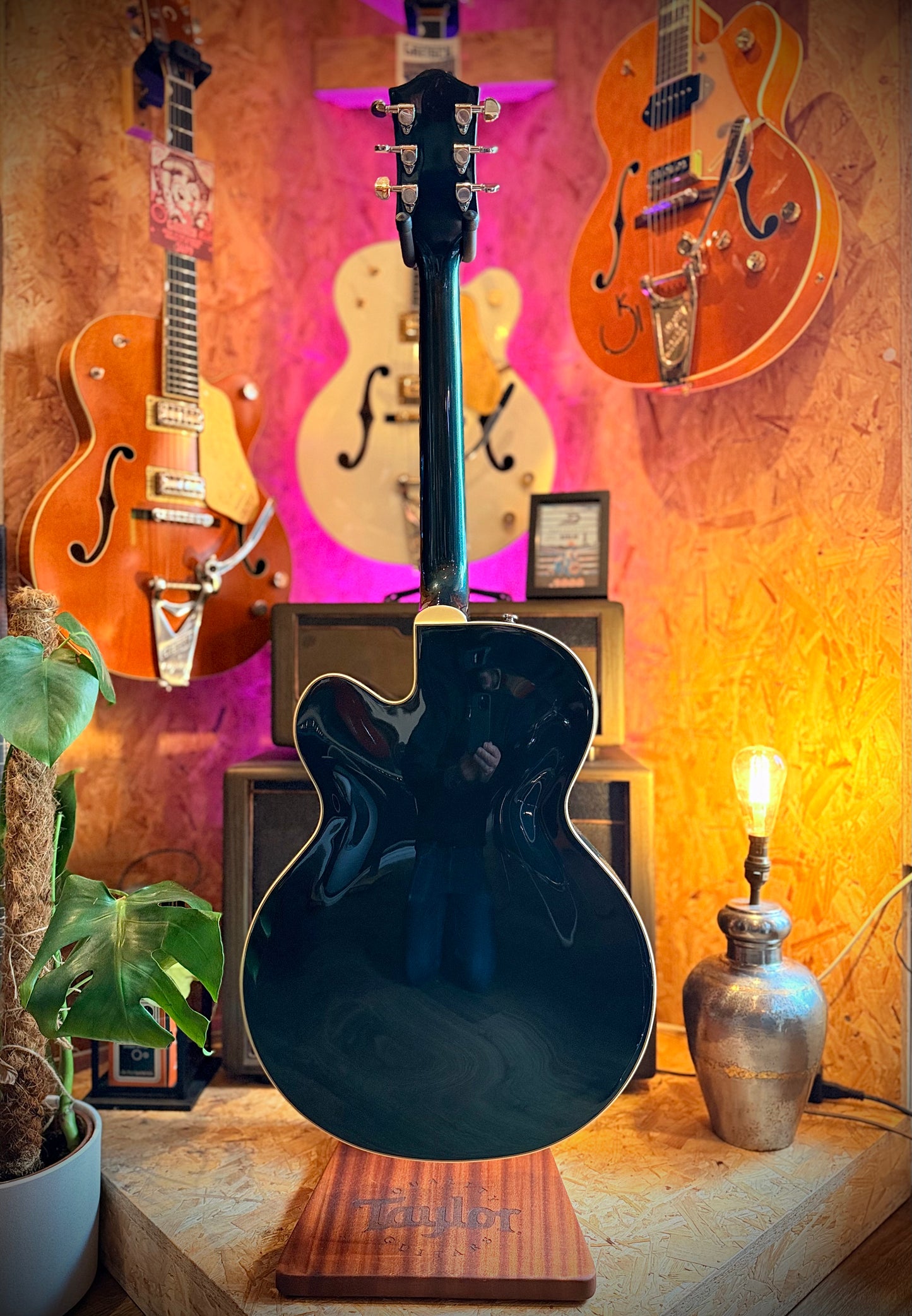 PRE-LOVED Gretsch G2420 Streamliner, Cadillac Green.