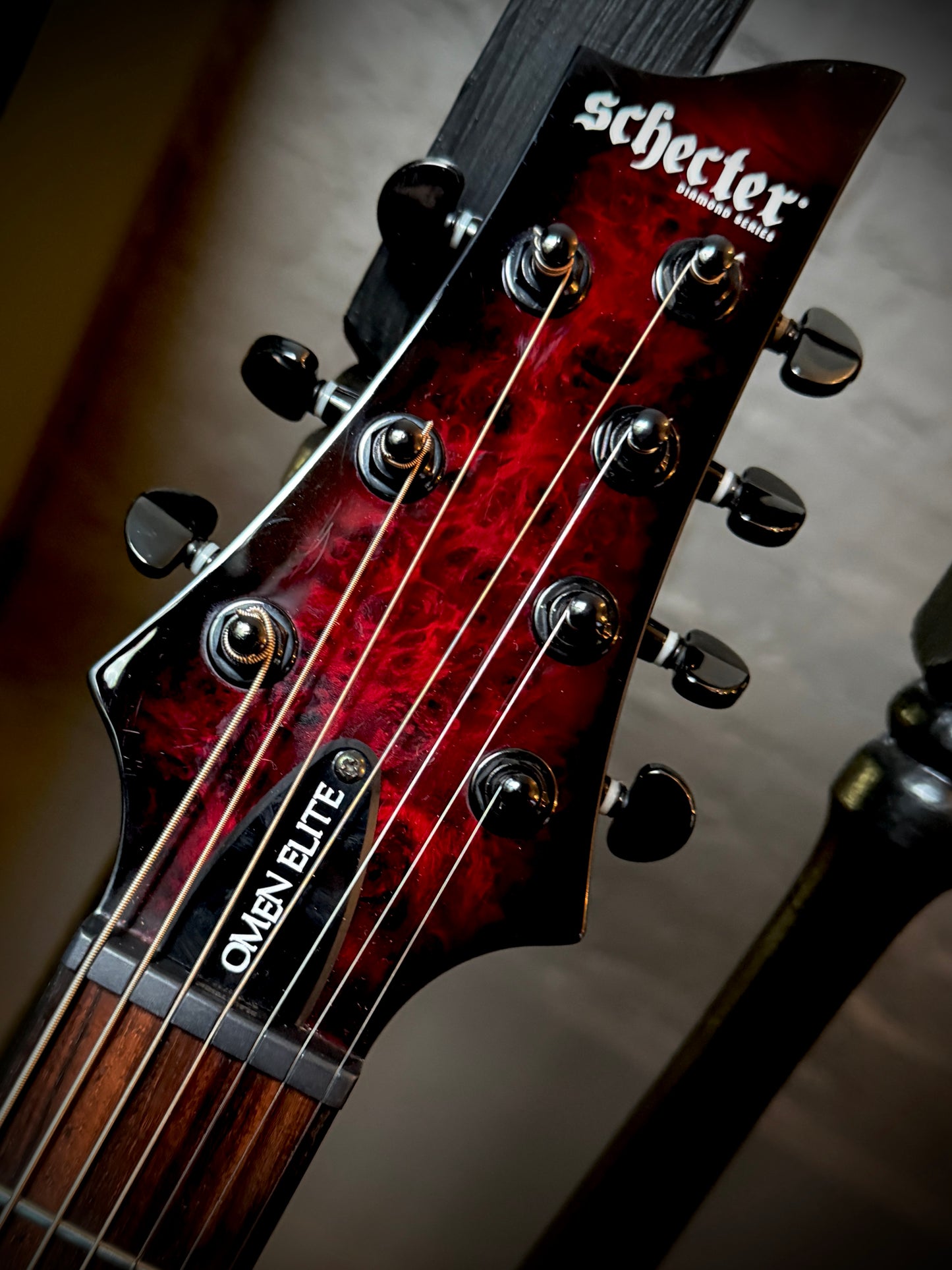 PRE LOVED Schecter Omen Elite, 7 String, Black Cherry Burst