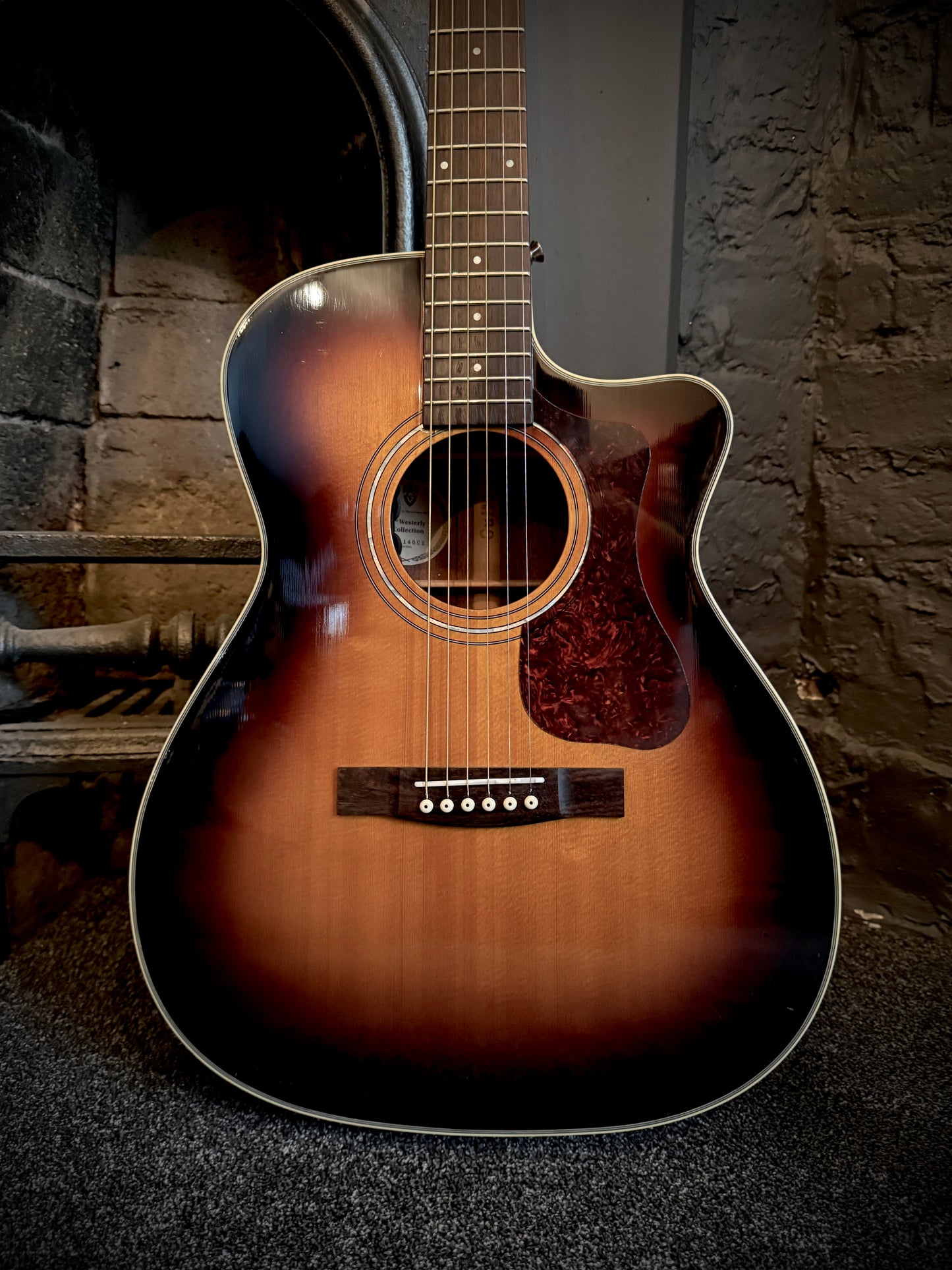 PRE LOVED Guild Westerly Collection OM 140CE
