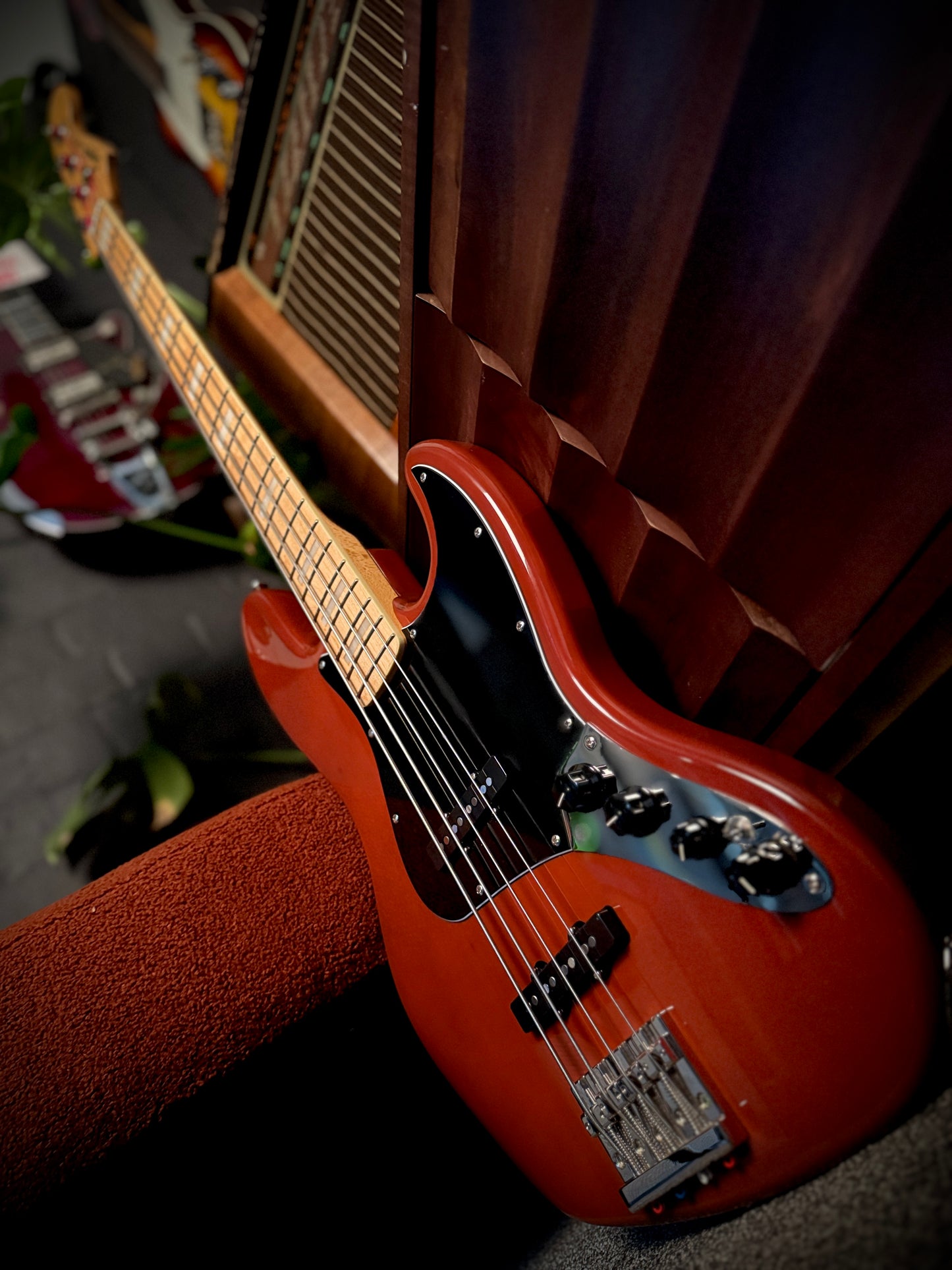 PRE LOVED Squier Classic Vibe 70's Active Jazz Bass, Mocha