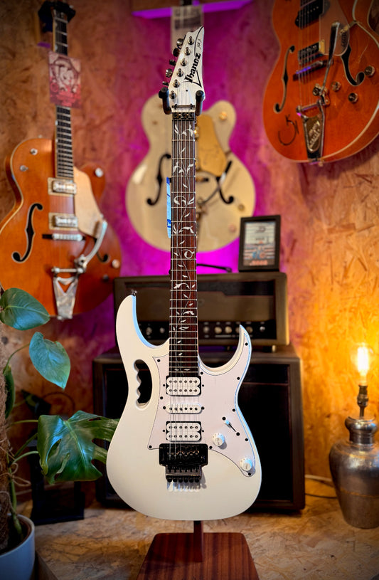 B-STOCK Ibanez JEMJR - Small Finish Flaw.