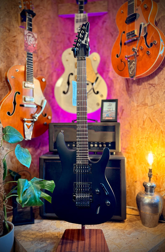 B-STOCK Ibanez S520-WK, Small Finish Flaw.
