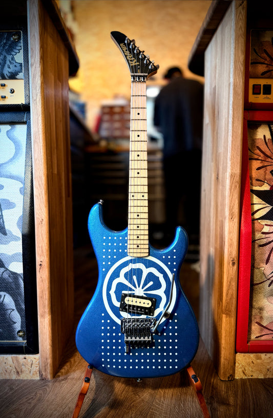 PRE-LOVED Kramer Baretta White Lotus, Candy Blue.
