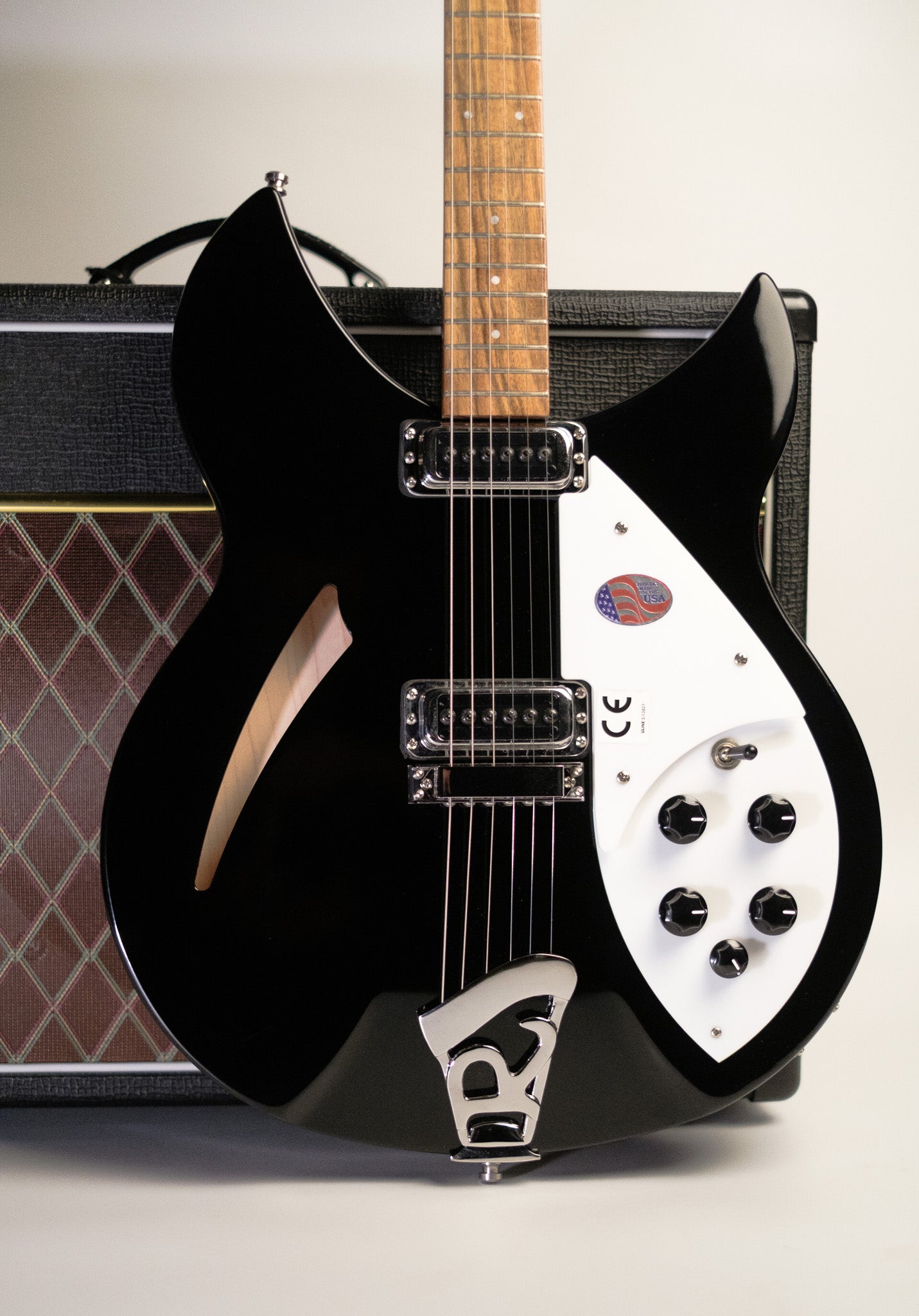 Rickenbacker 330 Jetglo