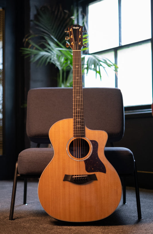 Taylor 214ce-K DLX Hawaiian Koa
