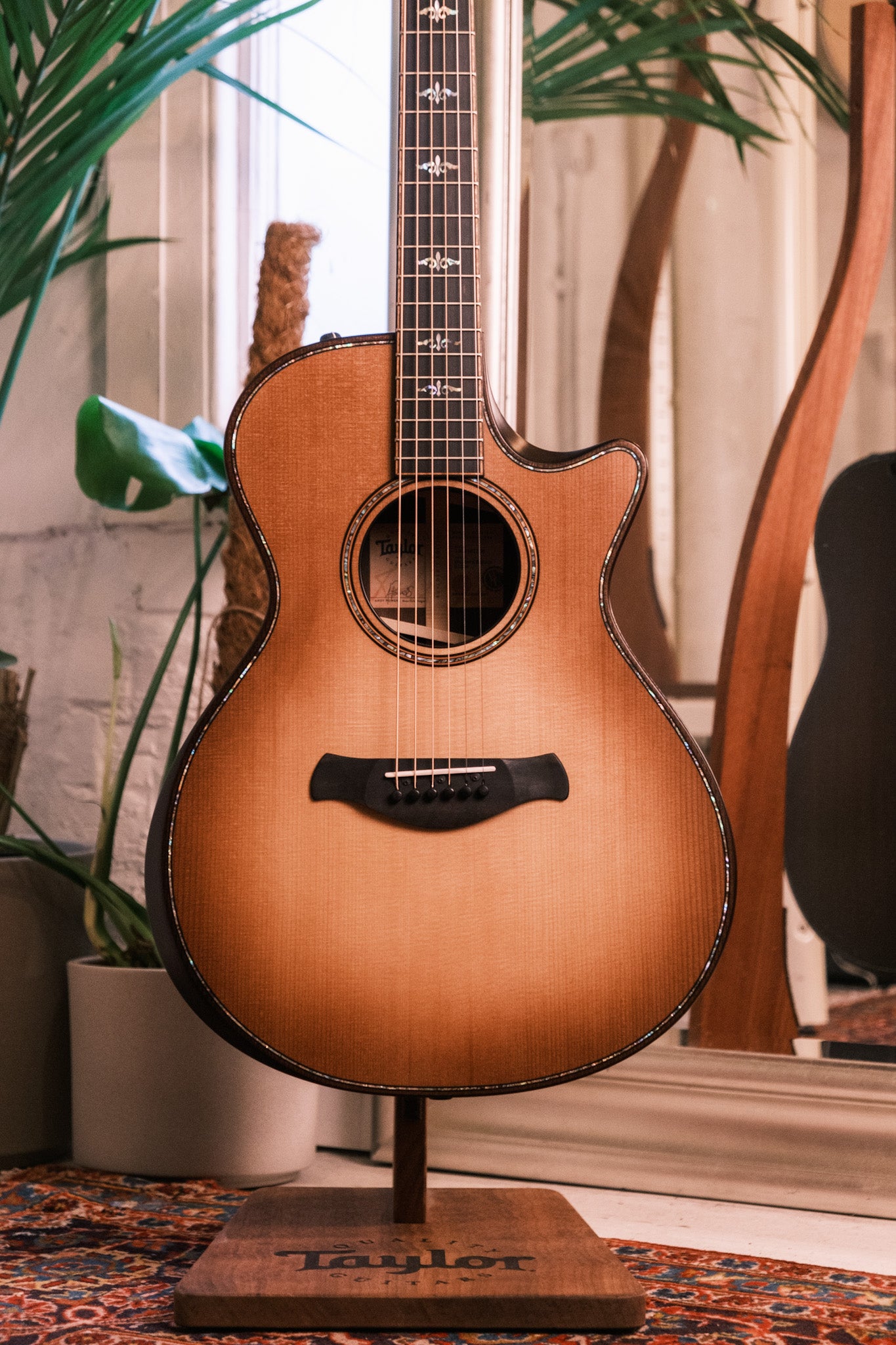 Taylor Builder's Edition 912ce Wild Honey Burst