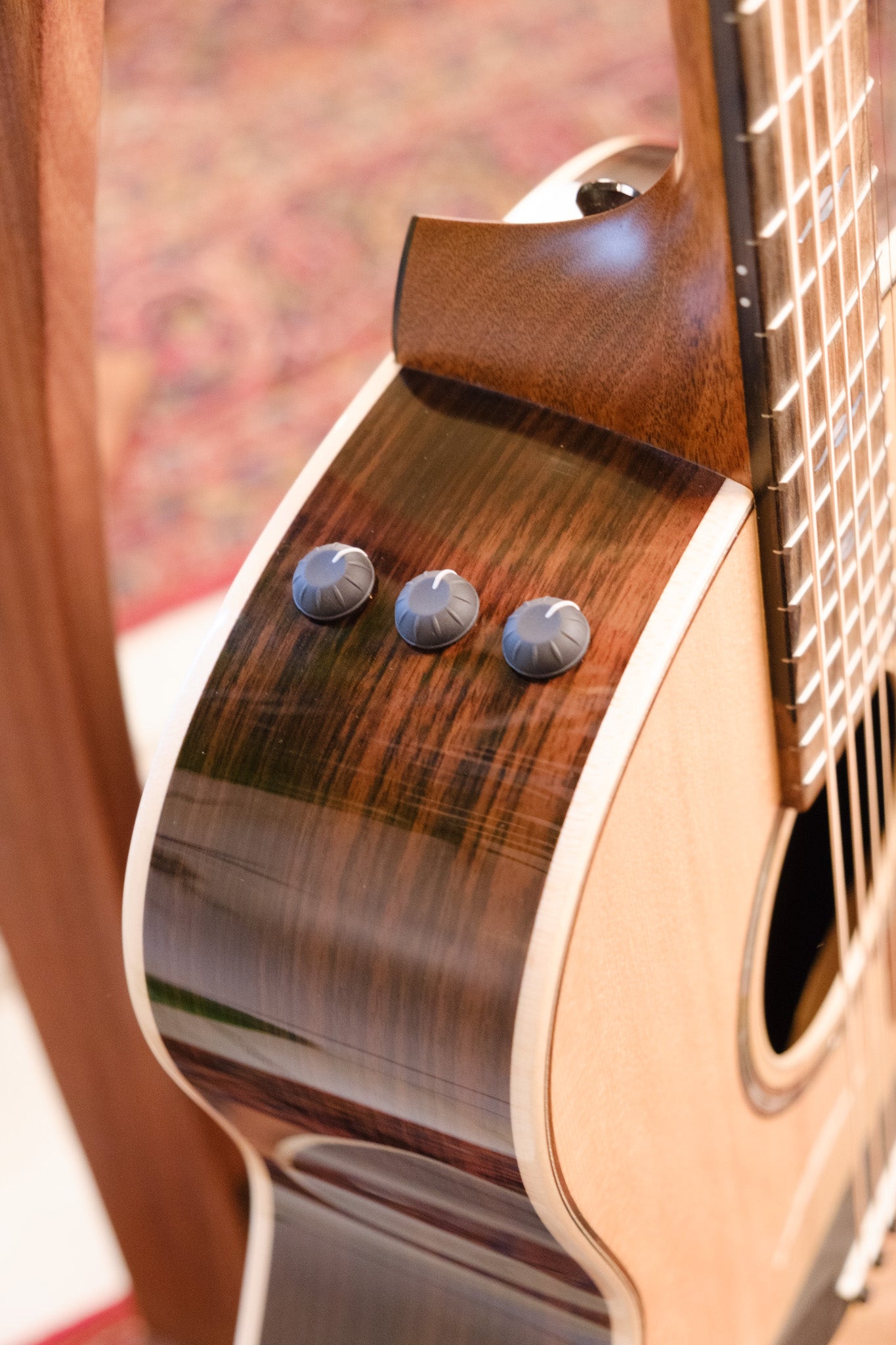 Taylor GT811e Grand Theatre