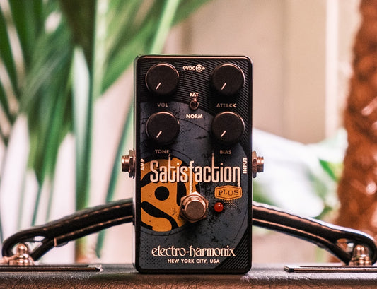 Electro Harmonix Satisfaction Plus Fuzz Pedal