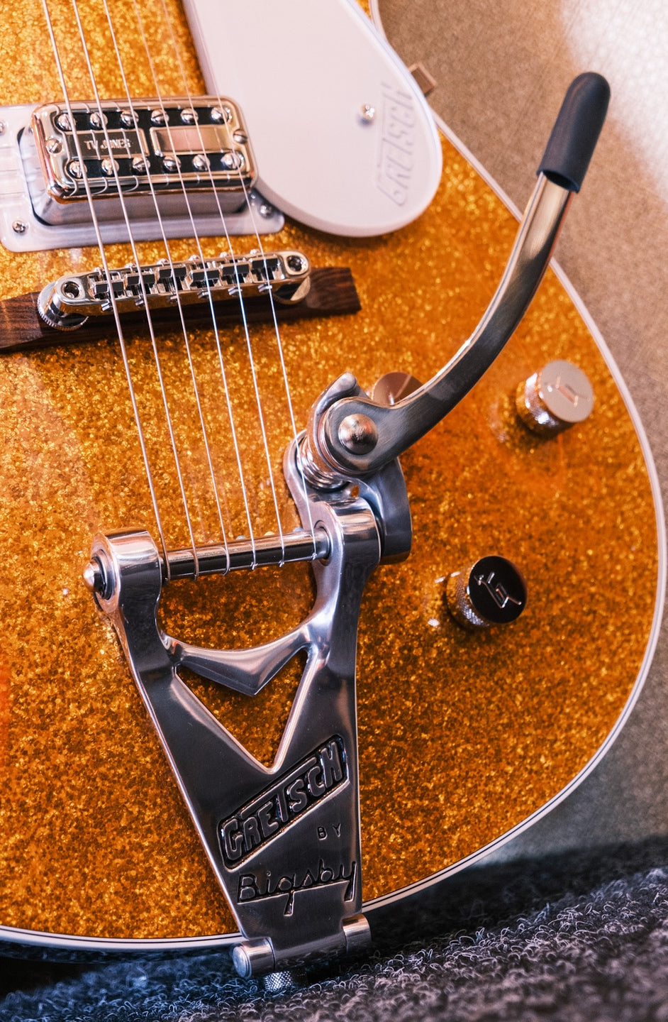 Gretsch G6129T-89 Vintage Select Sparkle Jet Gold Sparkle