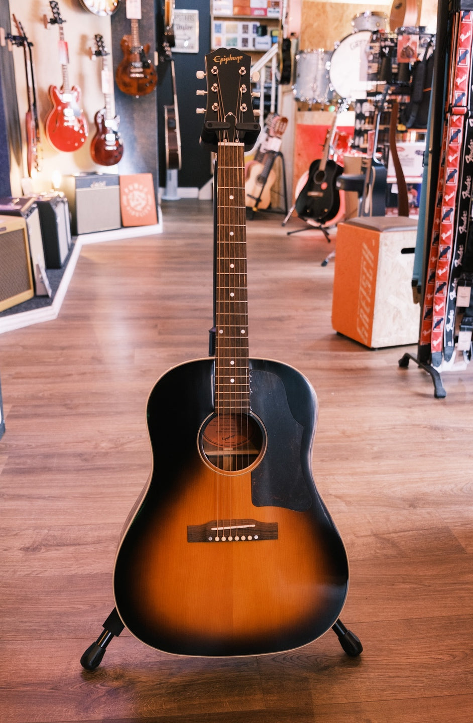Epiphone Inspired By Gibson J-45 - Aged Vintage Sunburst Gloss