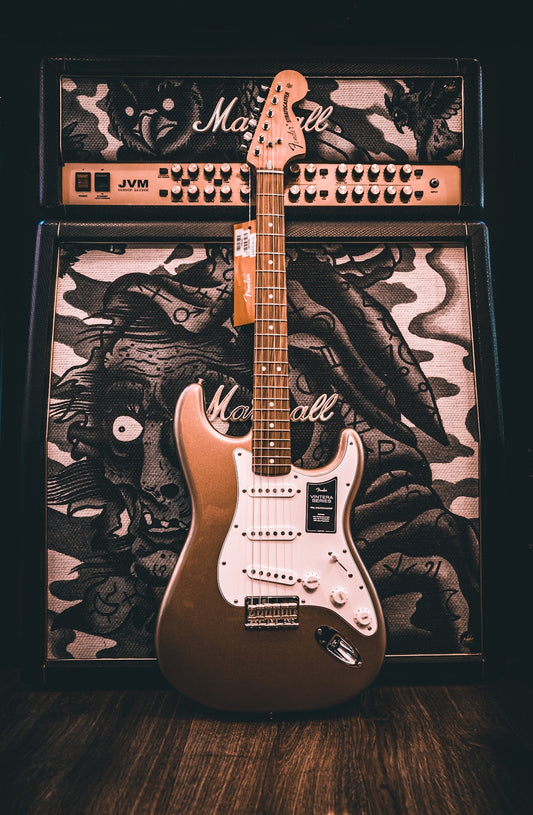 Fender Limited Edition Vintera '70s Hardtail Firemist Gold